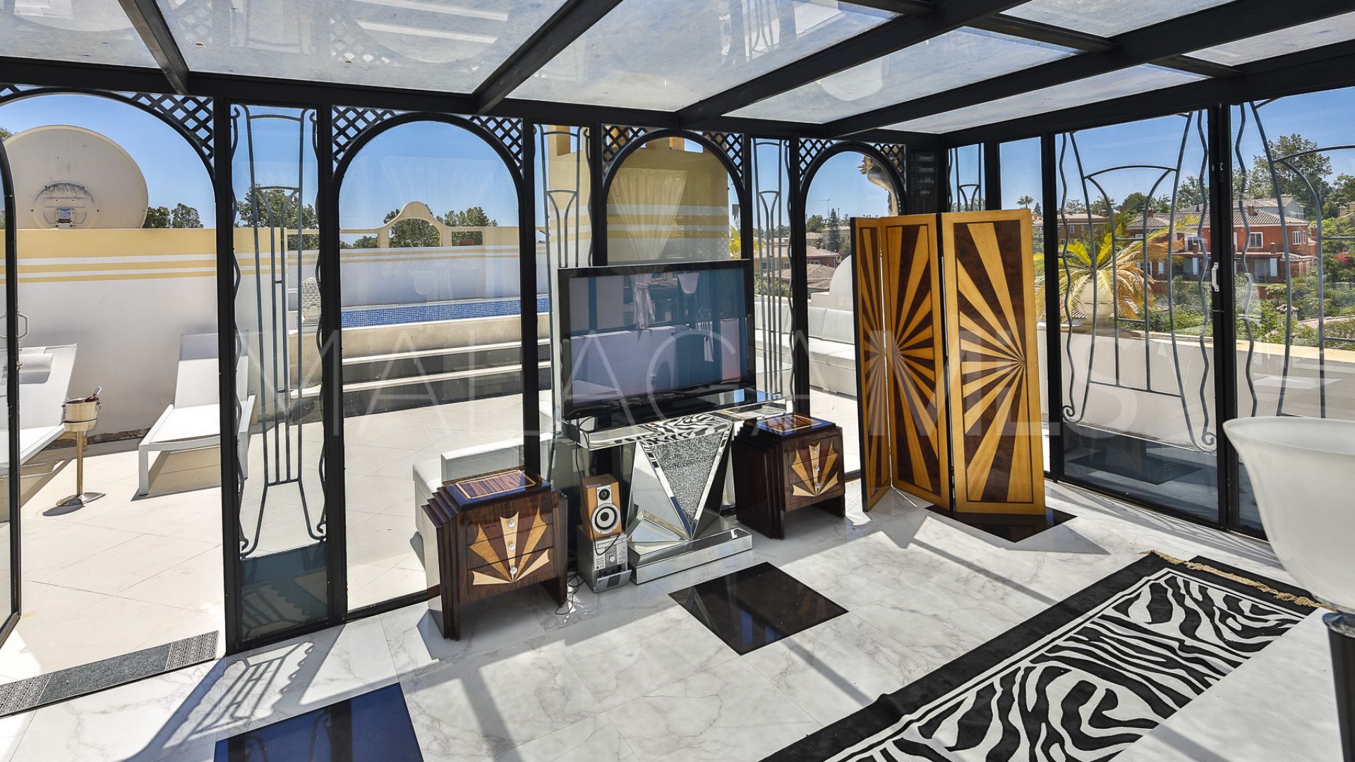 Duplex penthouse for sale in Guadalmina Alta
