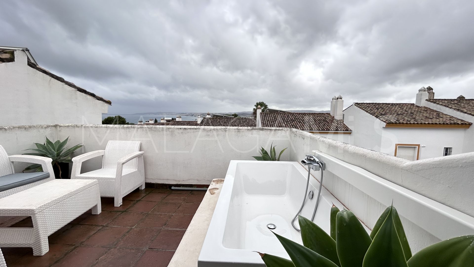 Maison de ville for sale in Estepona