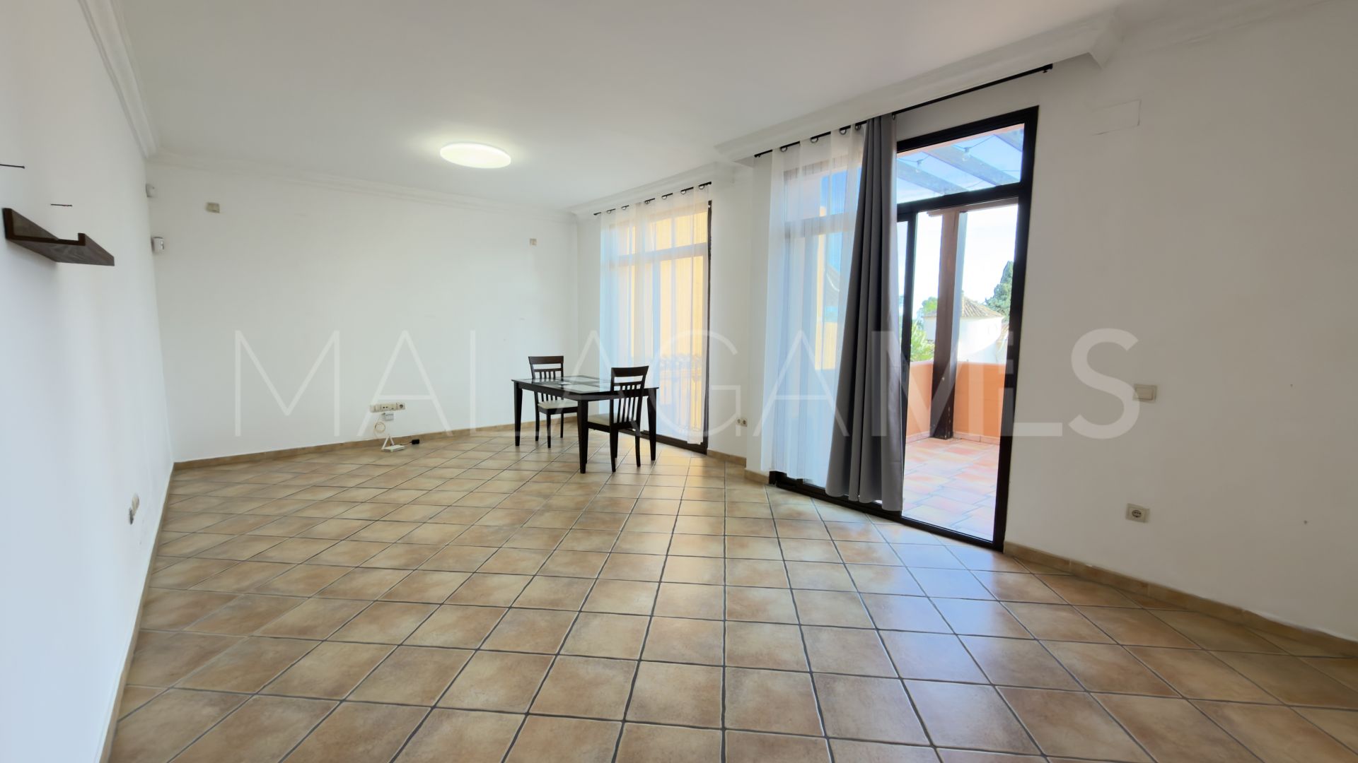 Apartamento de 2 bedrooms for sale in Beach Side New Golden Mile