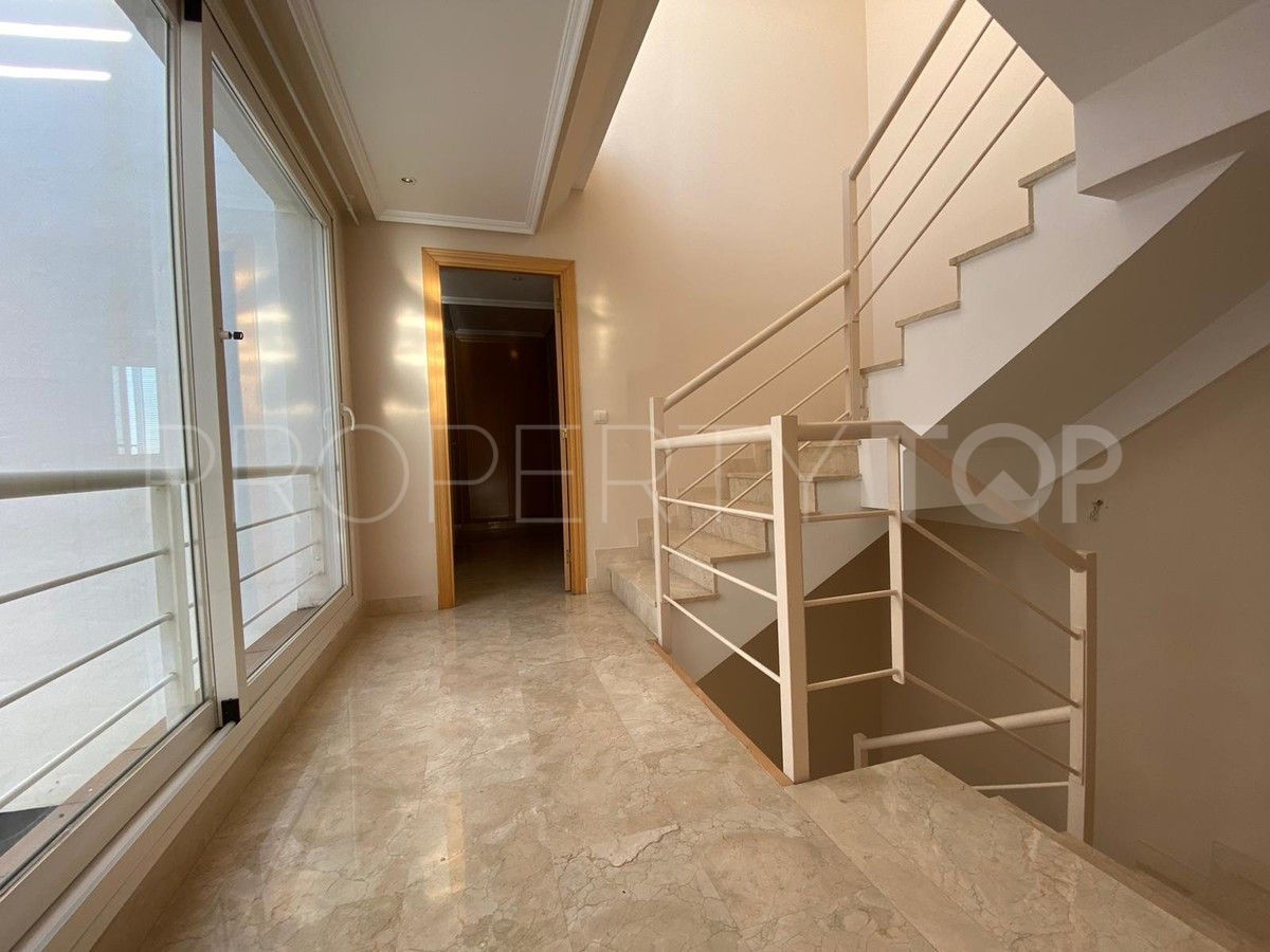 Town house for sale in Selwo with 3 bedrooms
