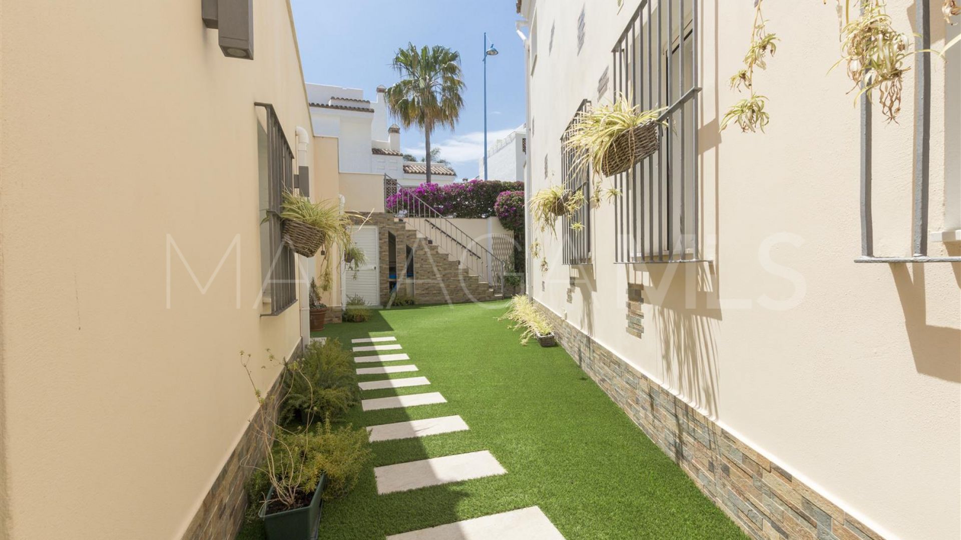 Villa for sale in Linda Vista Baja
