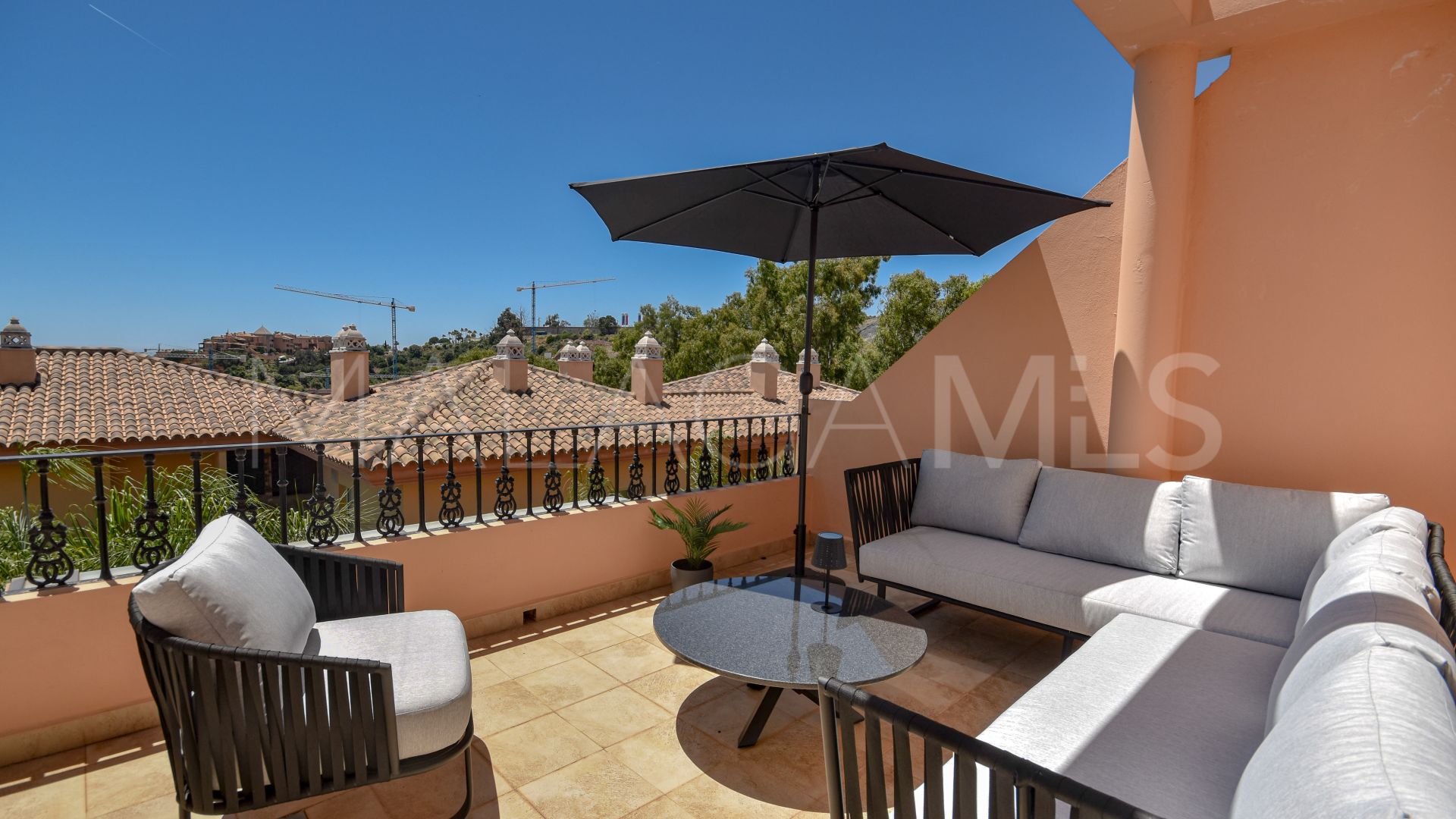 Duplex penthouse for sale in Vista Real