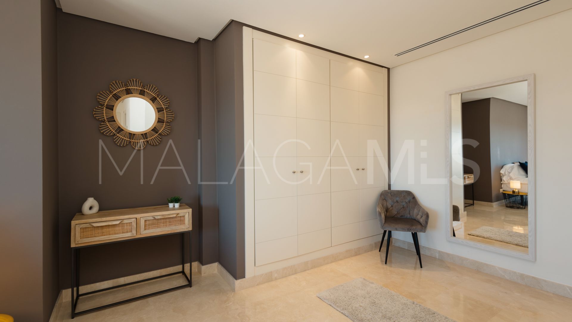 3 bedrooms duplex penthouse for sale in Vista Real