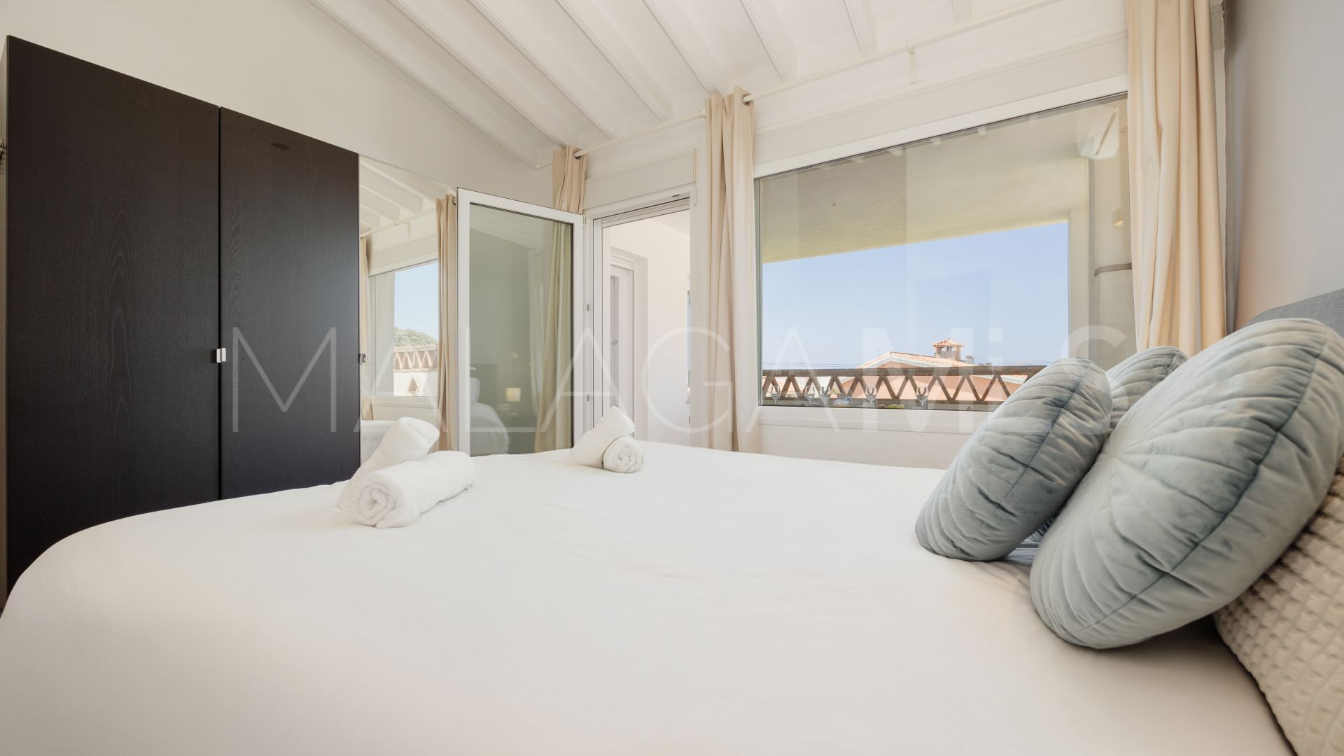 Costabella 4 bedrooms house for sale