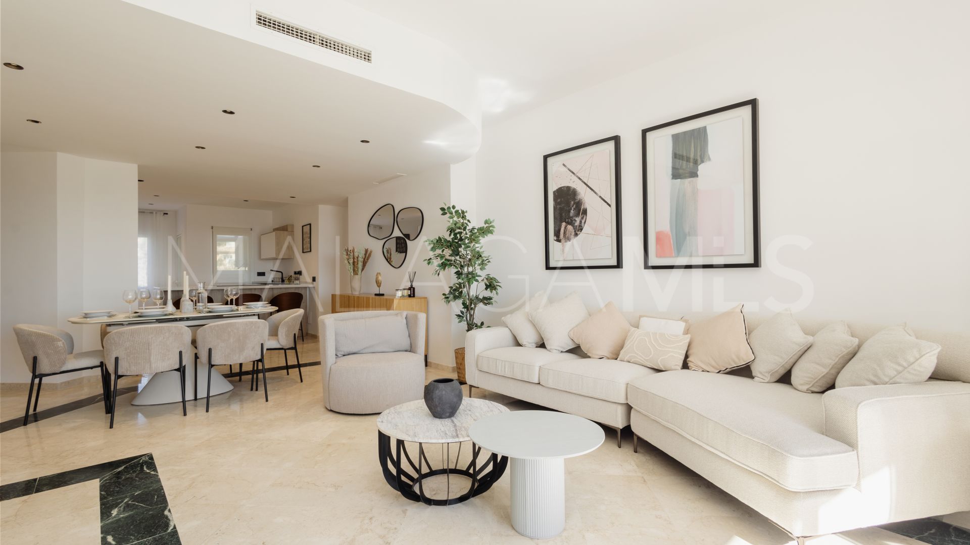 Lägenhet for sale in Elviria Hills