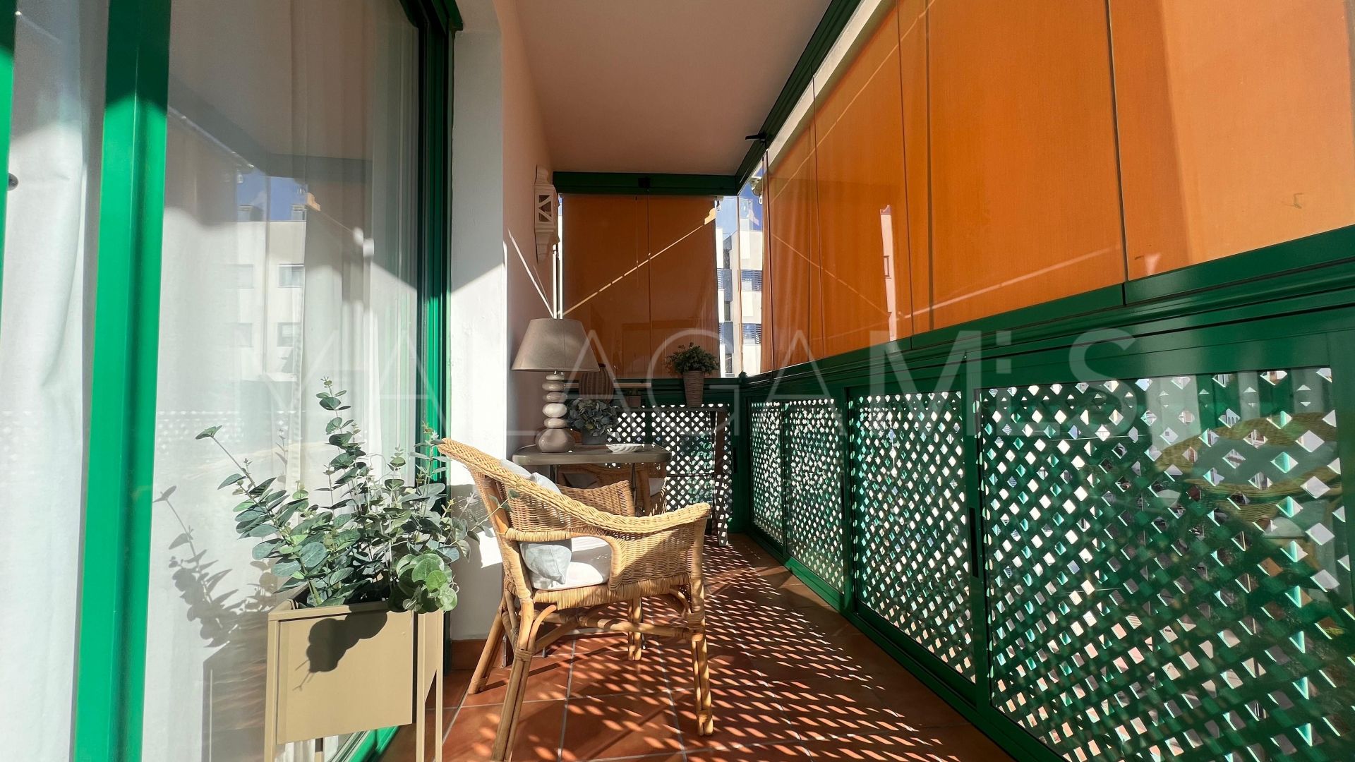 Estepona Puerto, apartamento for sale