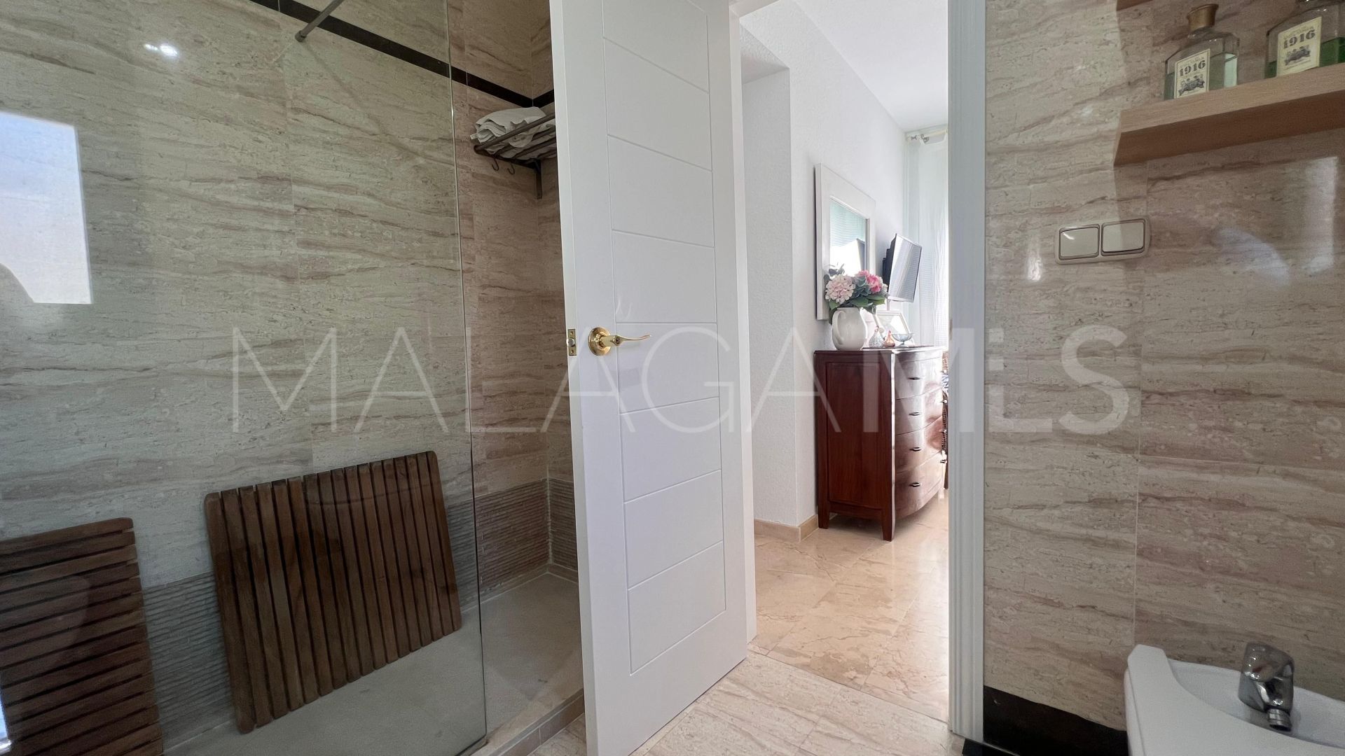 Estepona Puerto, apartamento for sale