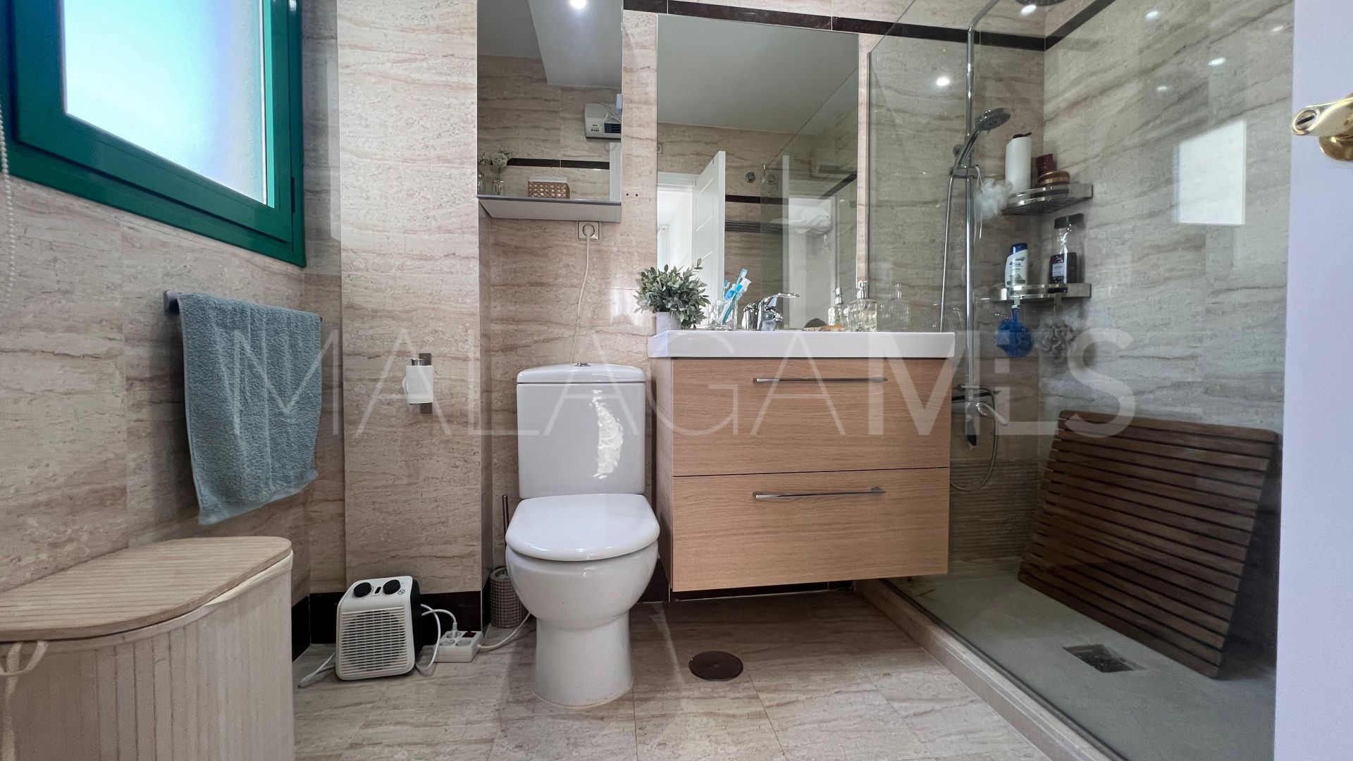 Estepona Puerto, apartamento for sale