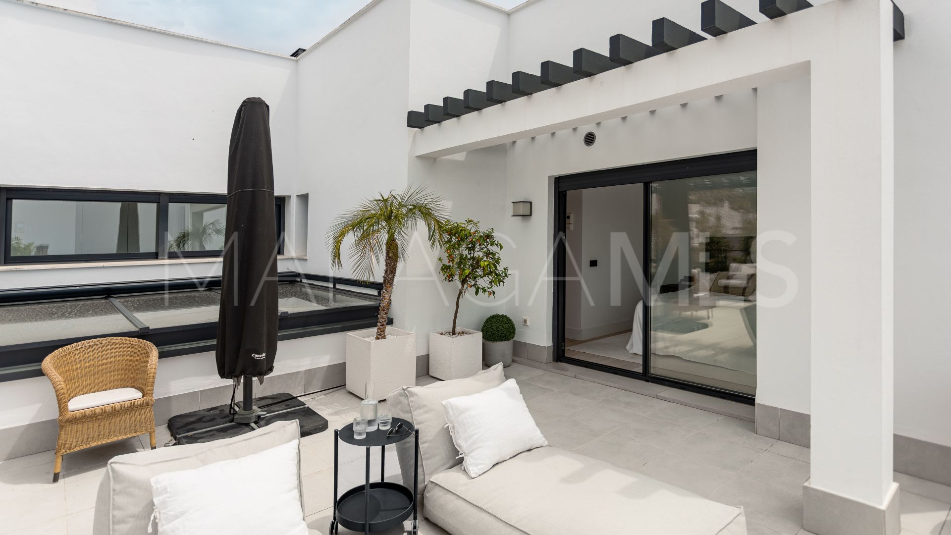 Casa with 4 bedrooms for sale in Estepona