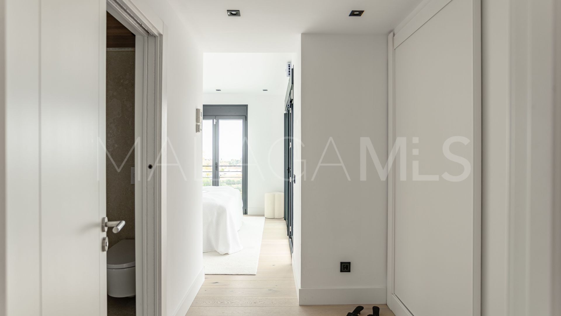 Casa with 4 bedrooms for sale in Estepona