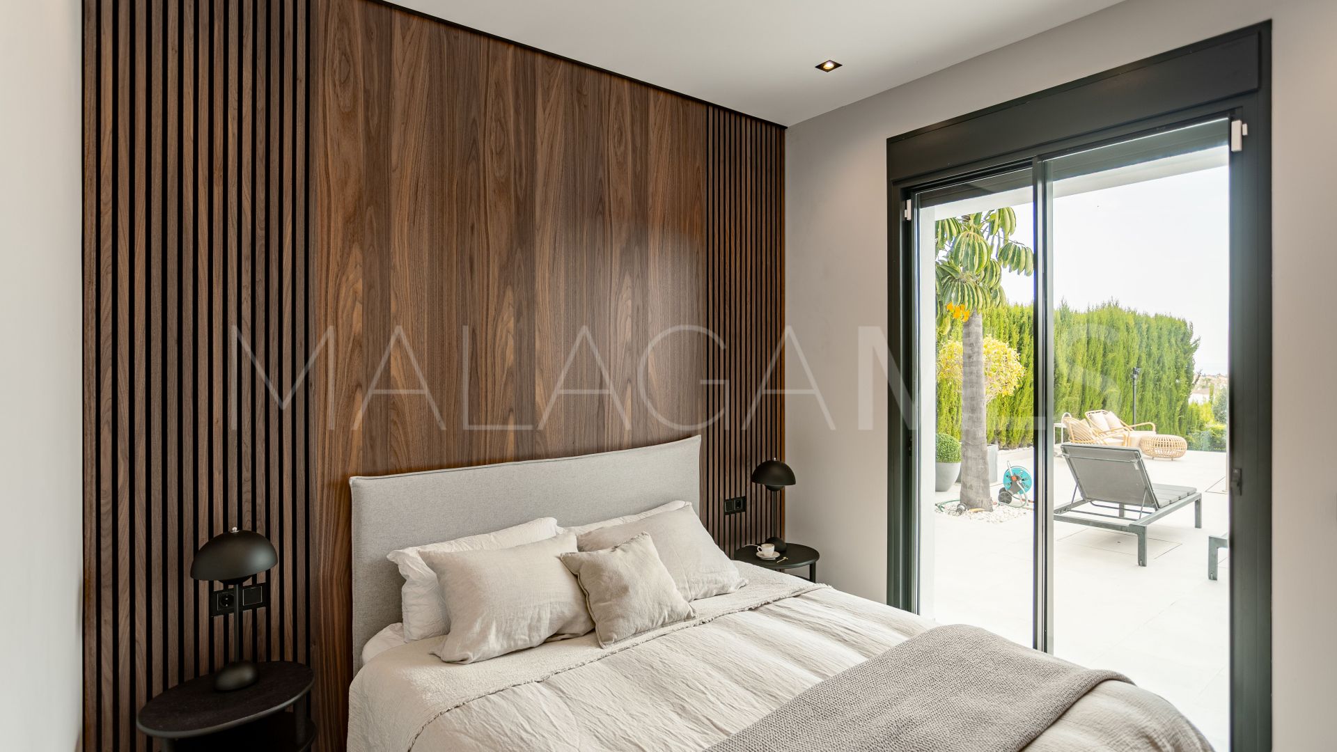 Casa with 4 bedrooms for sale in Estepona