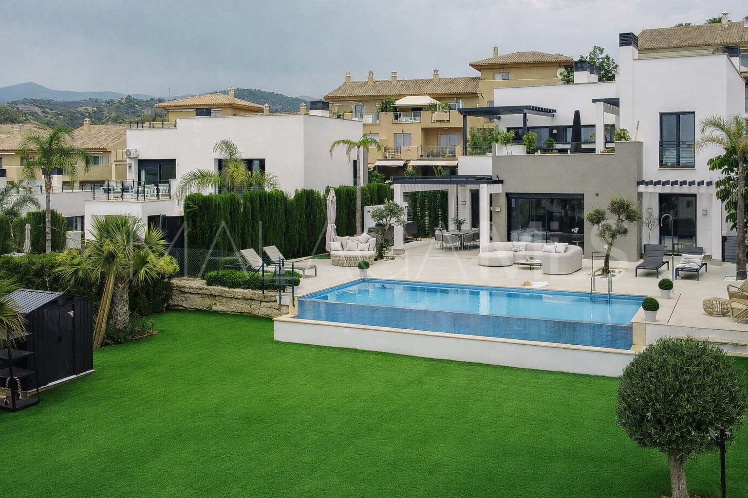 Casa for sale in Estepona Este