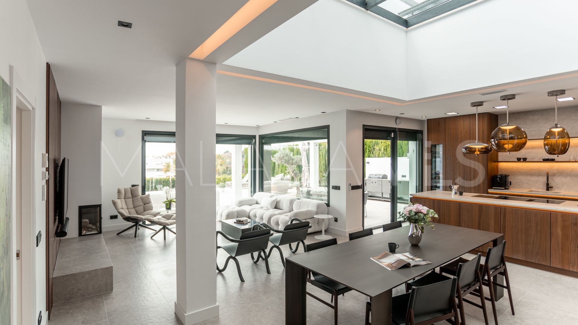Casa with 4 bedrooms for sale in Estepona