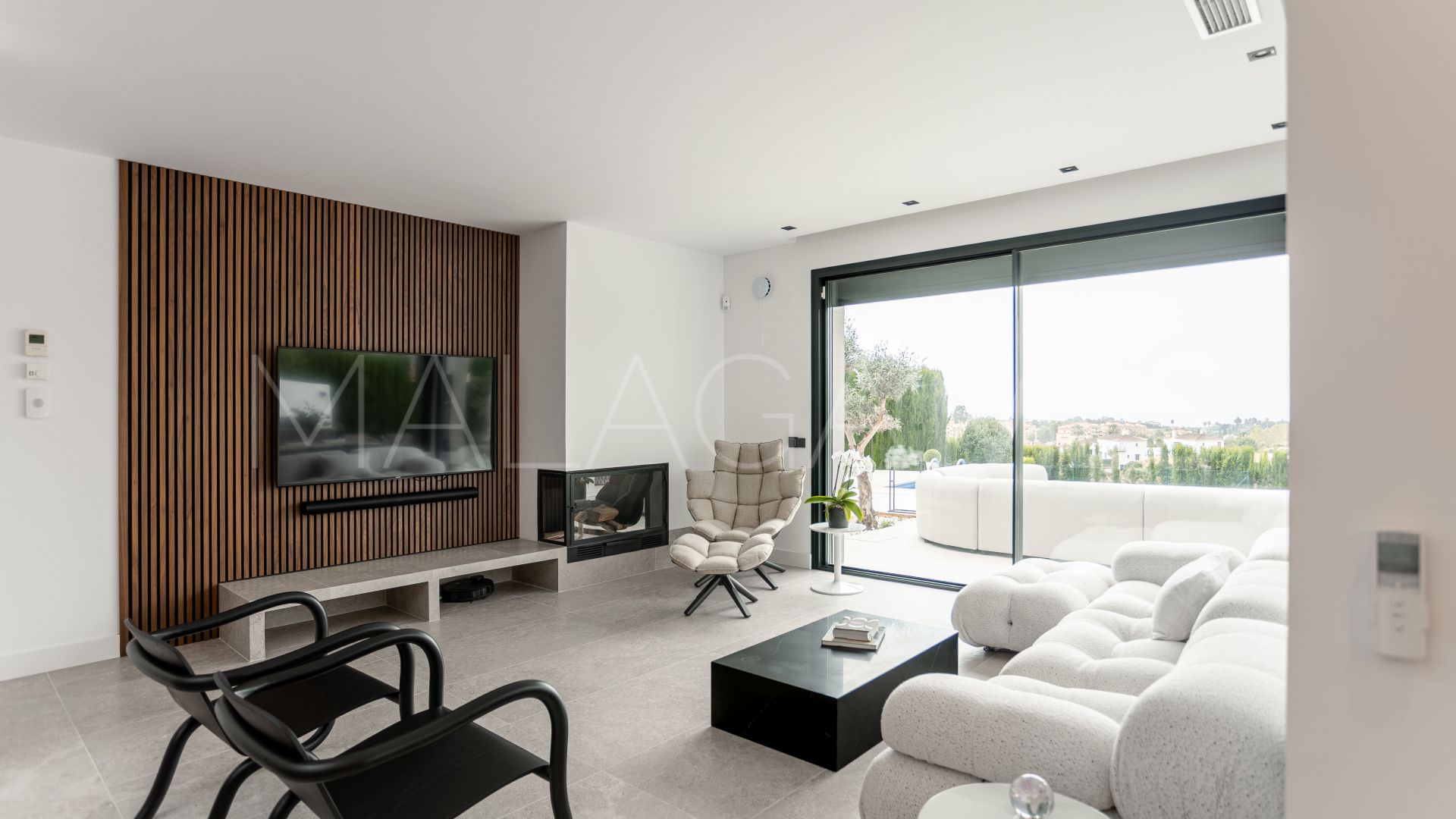 Casa with 4 bedrooms for sale in Estepona
