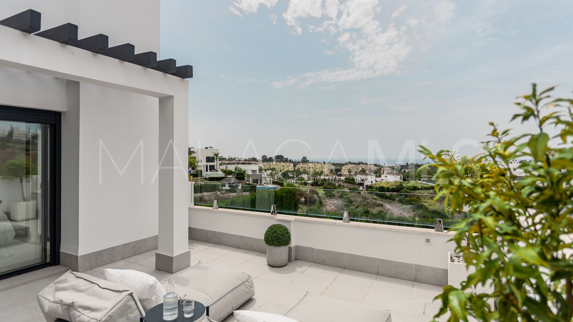 Casa with 4 bedrooms for sale in Estepona