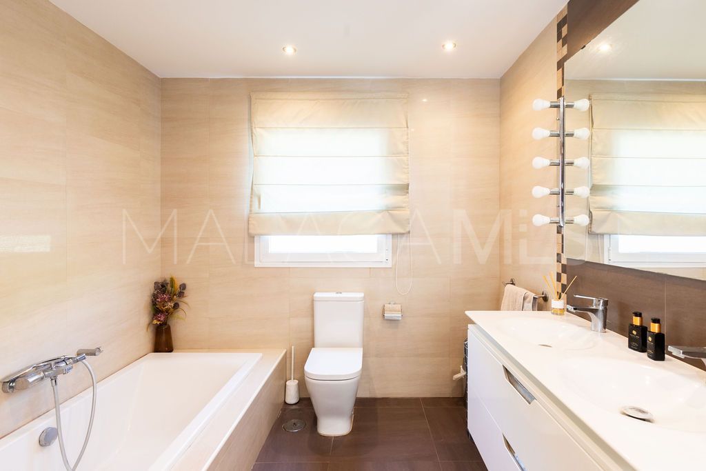 Se vende villa de 5 bedrooms in Alhaurin el Grande