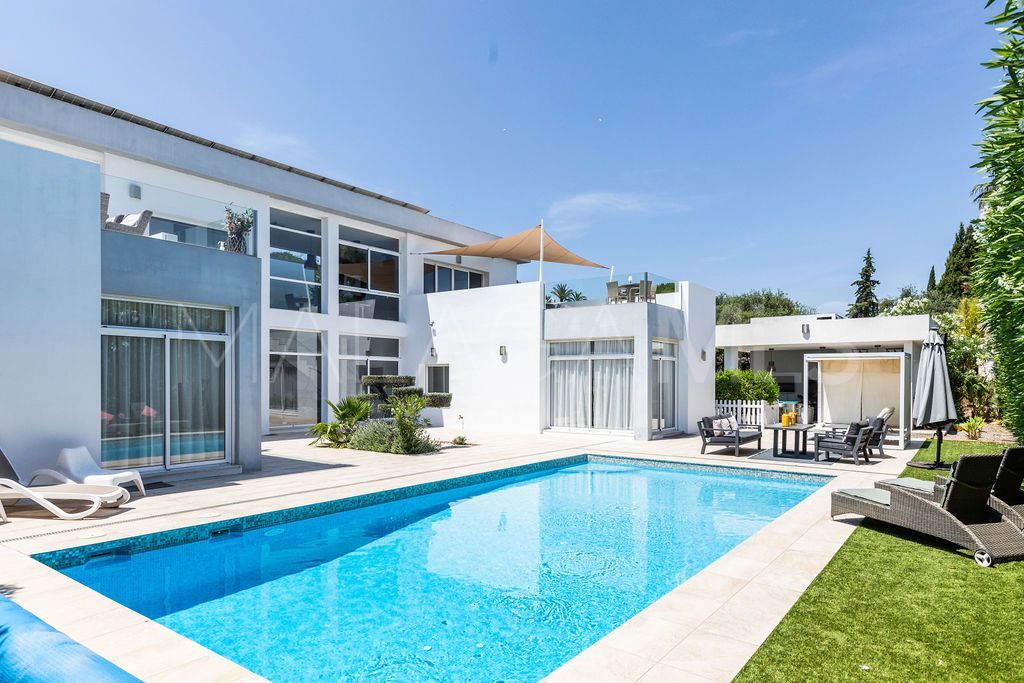 Se vende villa de 5 bedrooms in Alhaurin el Grande