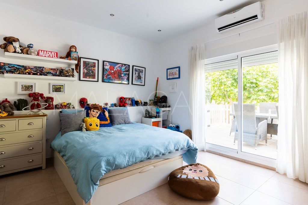 Se vende villa de 5 bedrooms in Alhaurin el Grande