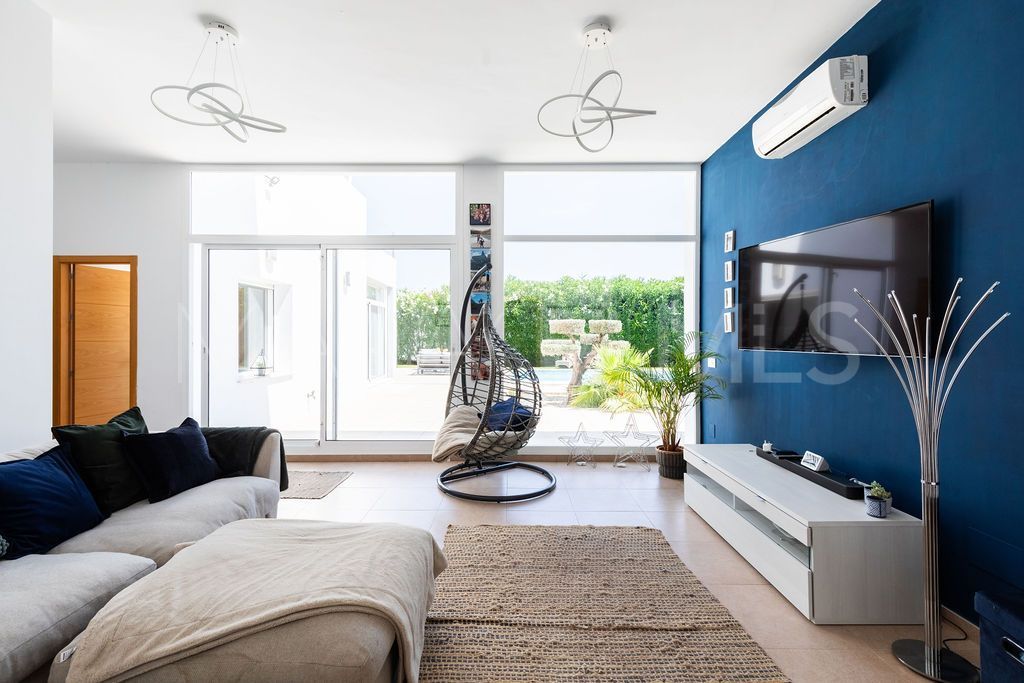 Se vende villa de 5 bedrooms in Alhaurin el Grande