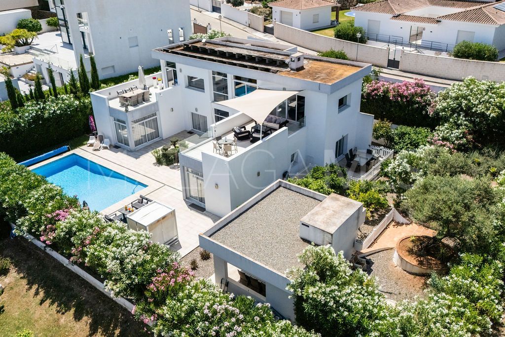 Se vende villa de 5 bedrooms in Alhaurin el Grande