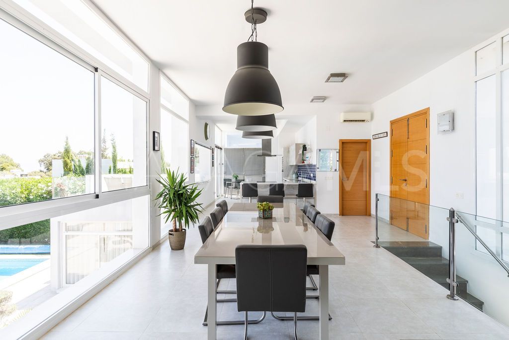 Se vende villa de 5 bedrooms in Alhaurin el Grande