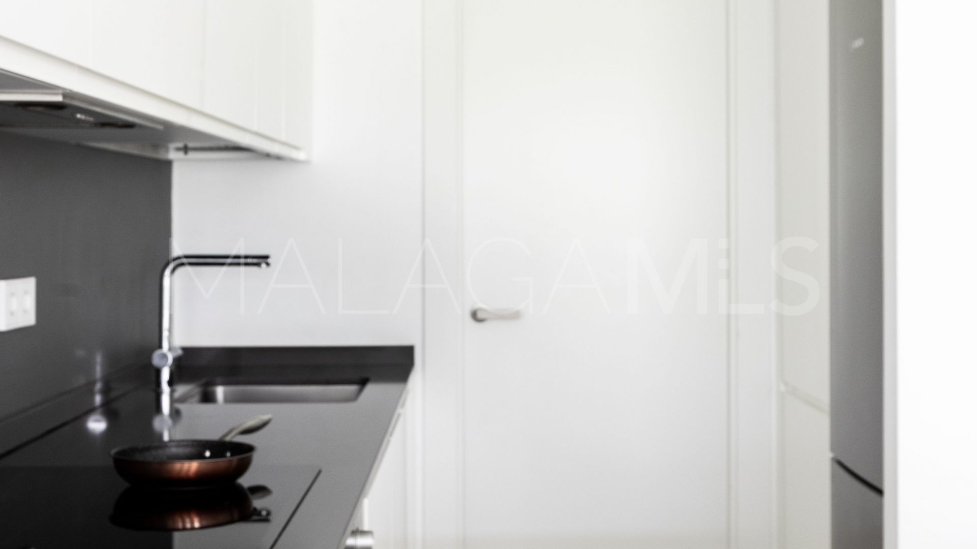 For sale Selwo 2 bedrooms ground floor apartment