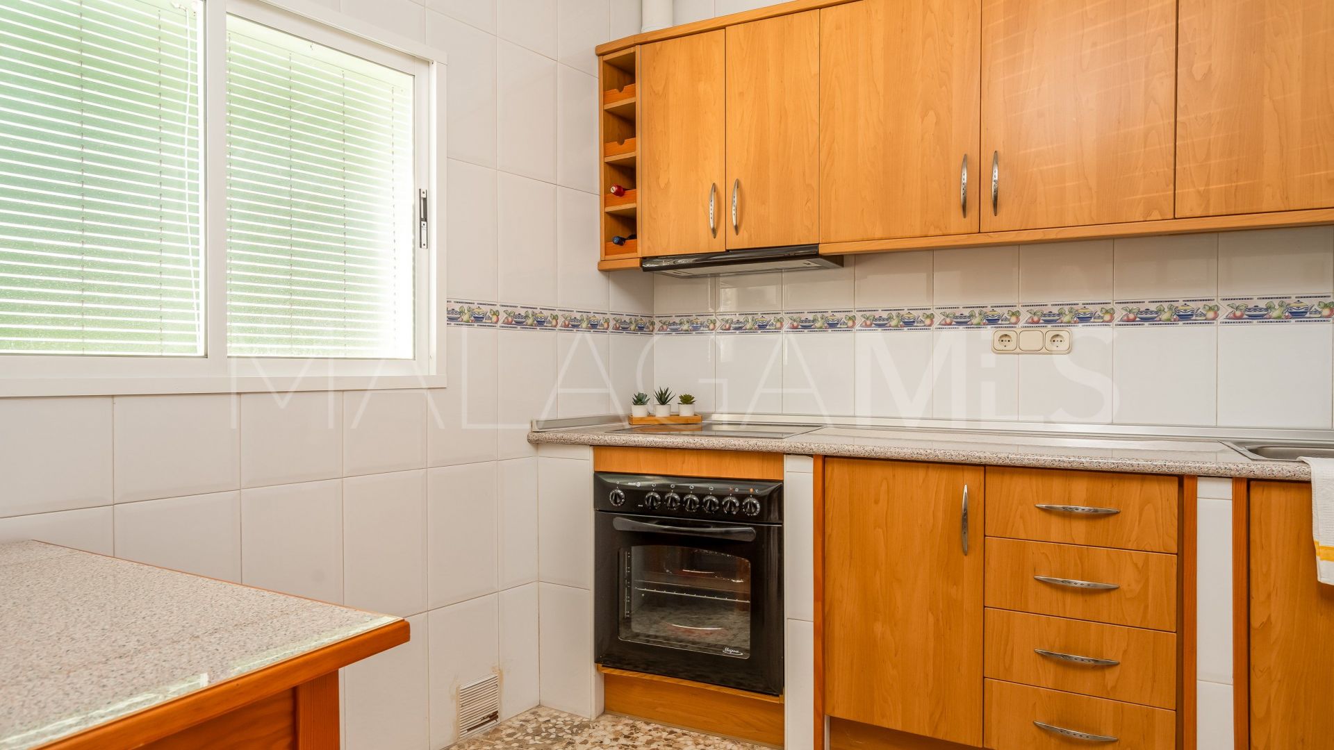 Casa for sale in Tolox