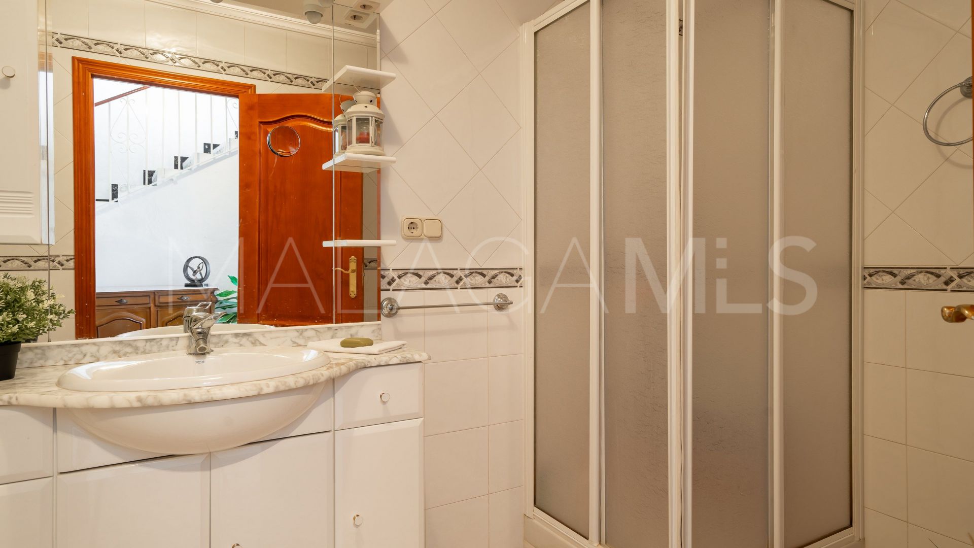 Casa for sale in Tolox