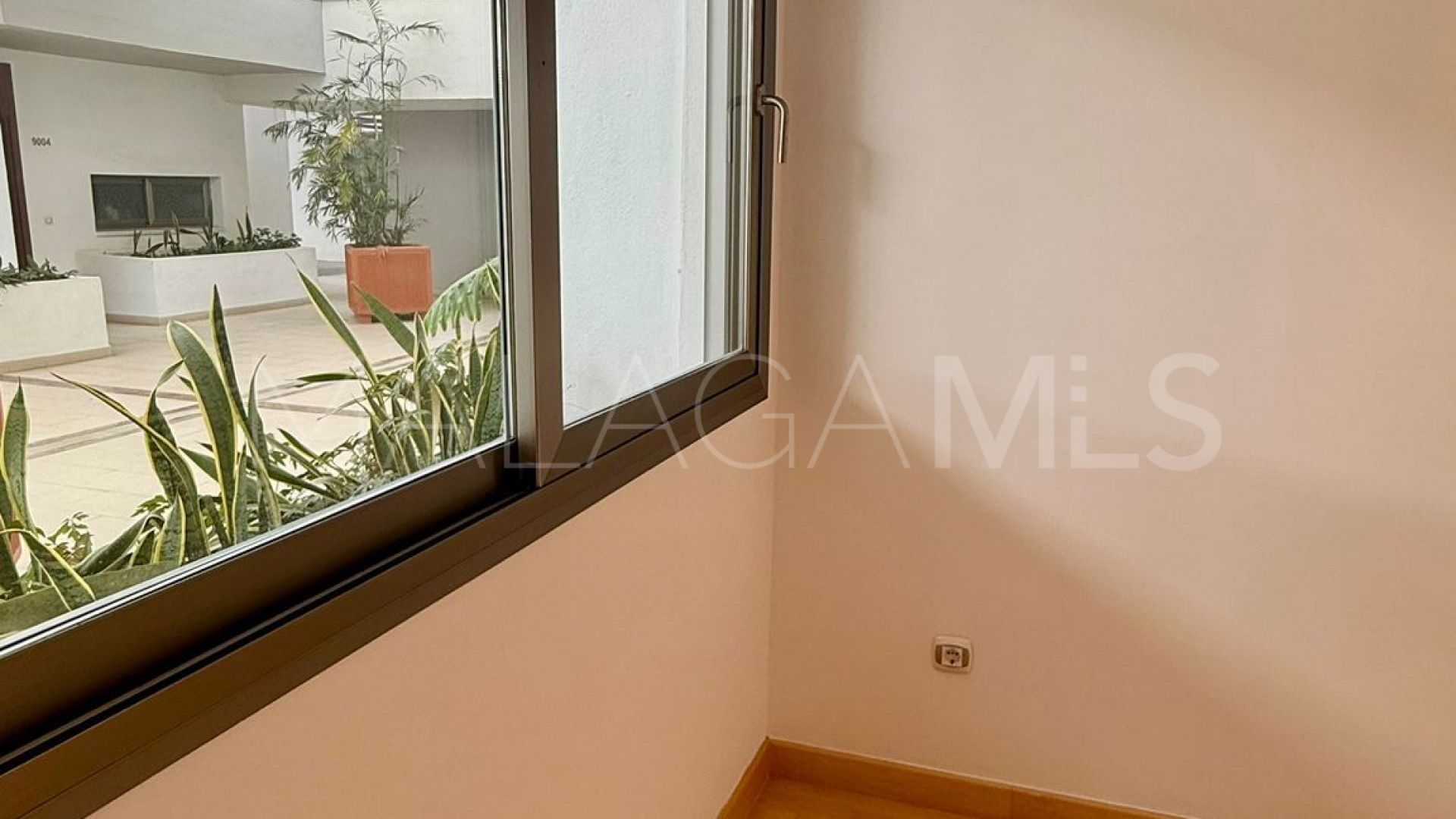 Apartamento planta baja for sale in Cala de Mijas de 2 bedrooms
