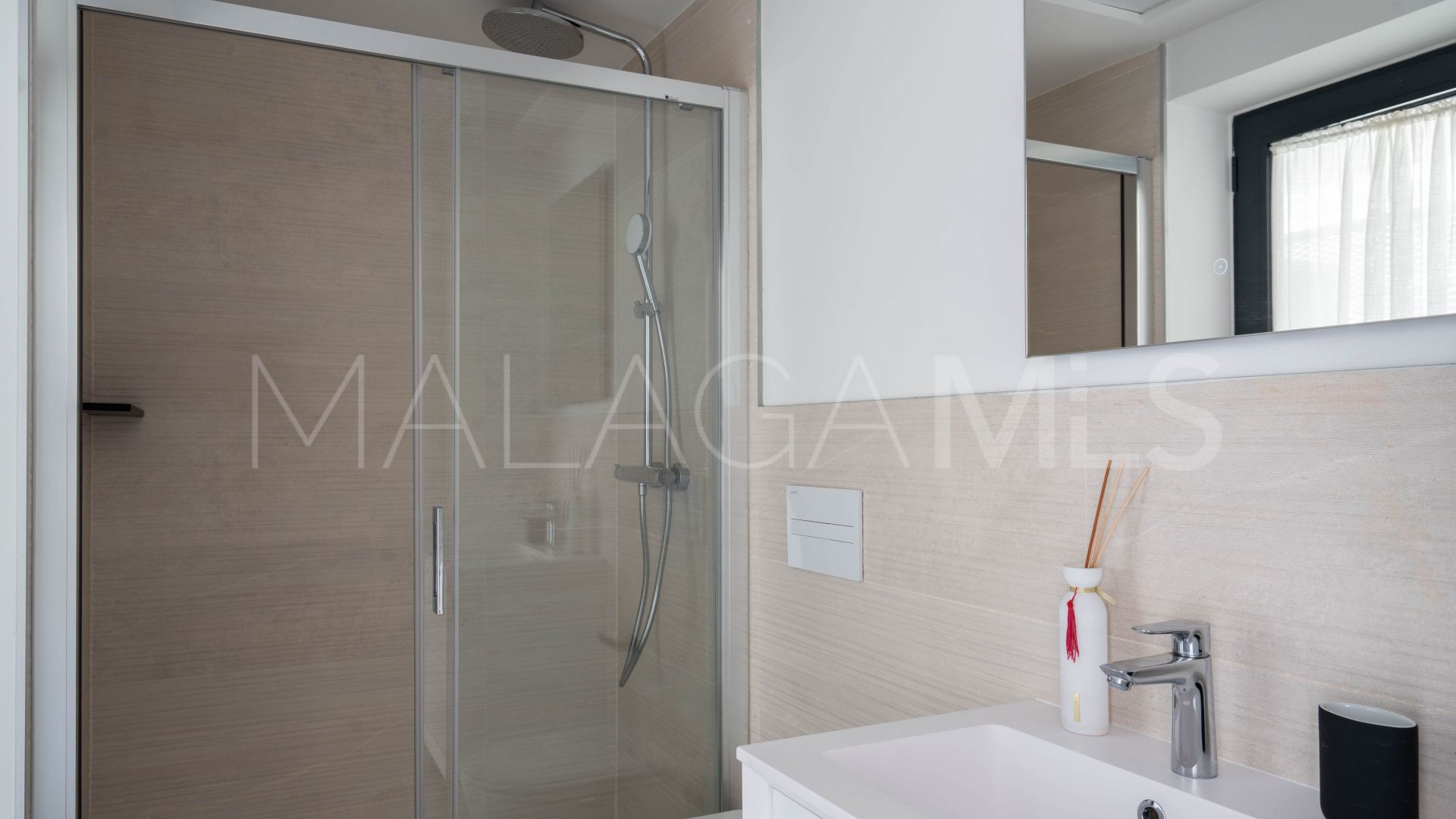 For sale El Higueron apartment