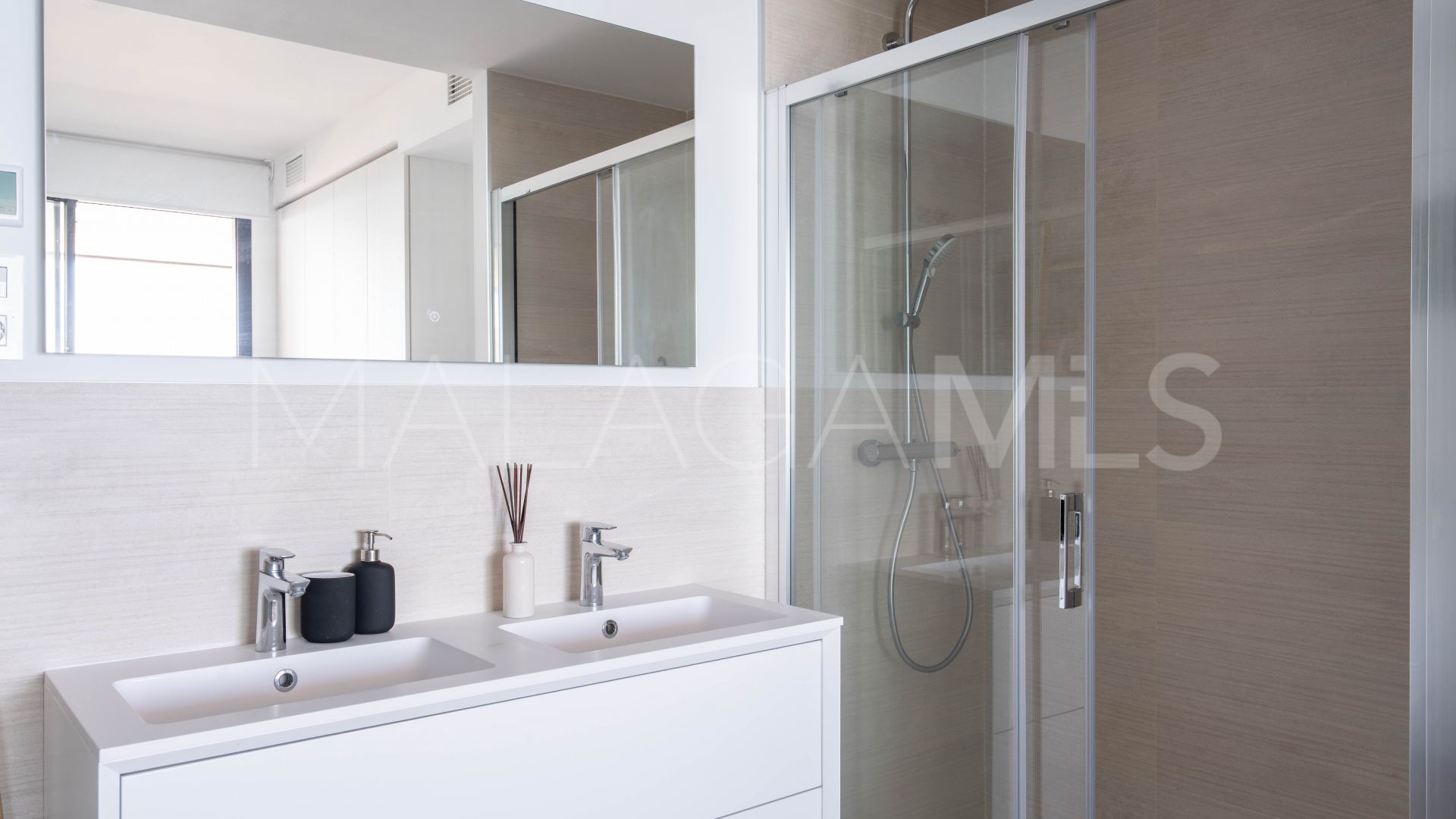For sale El Higueron apartment