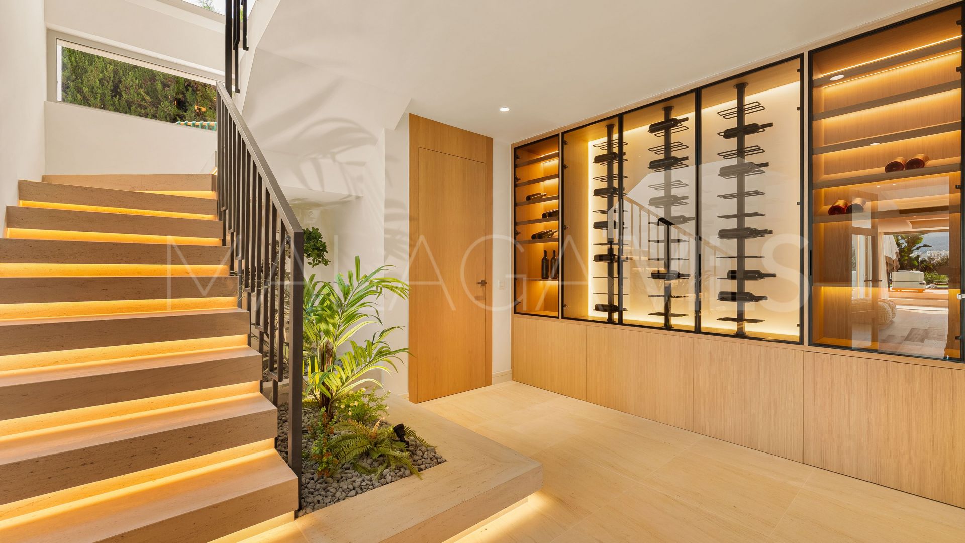 Nueva Andalucia, casa with 5 bedrooms for sale