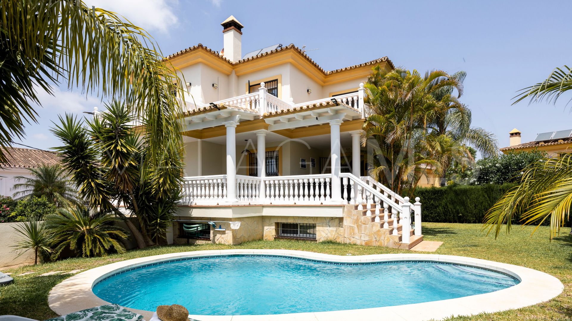 For sale Sierrezuela chalet
