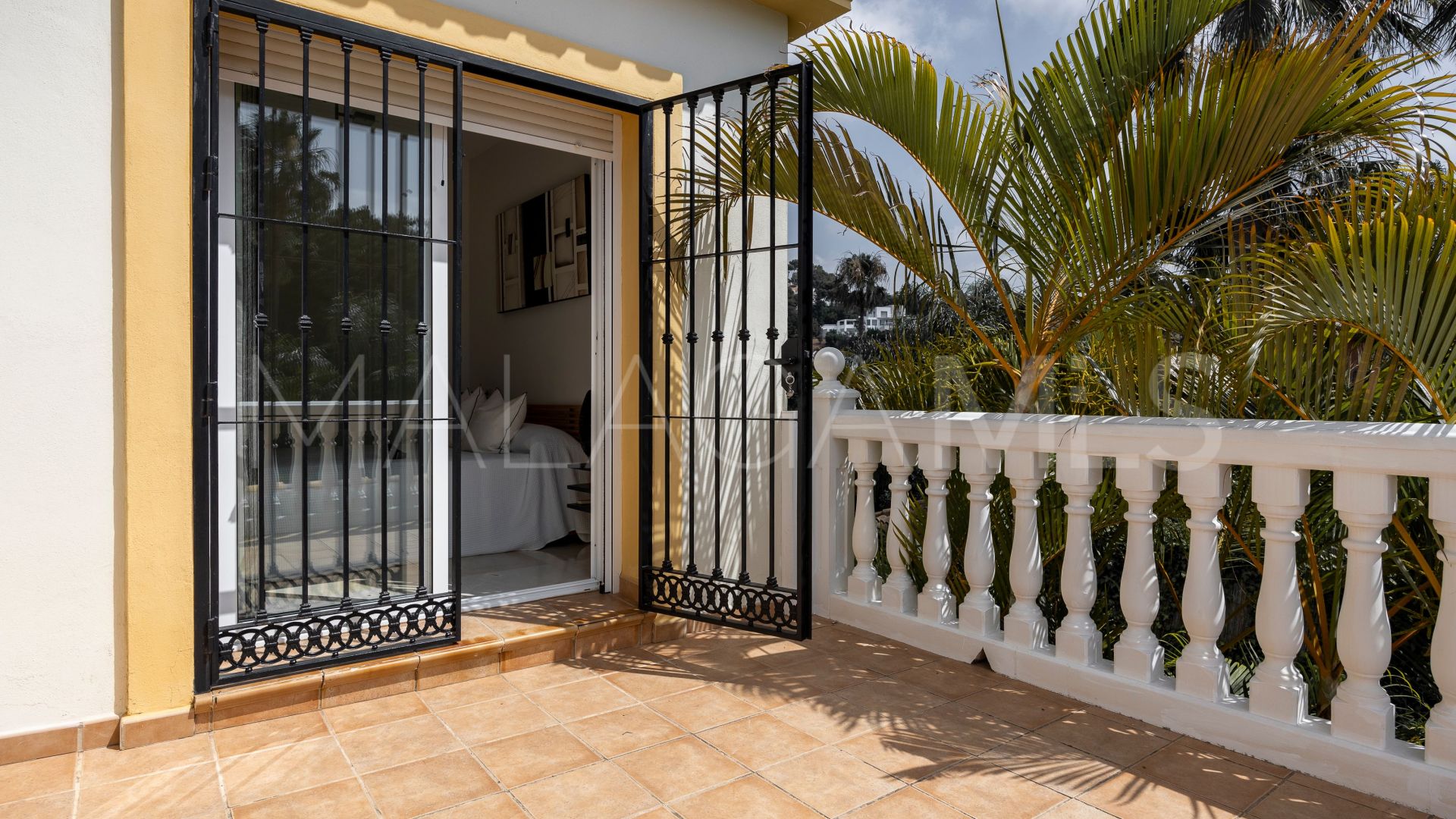 For sale Sierrezuela chalet