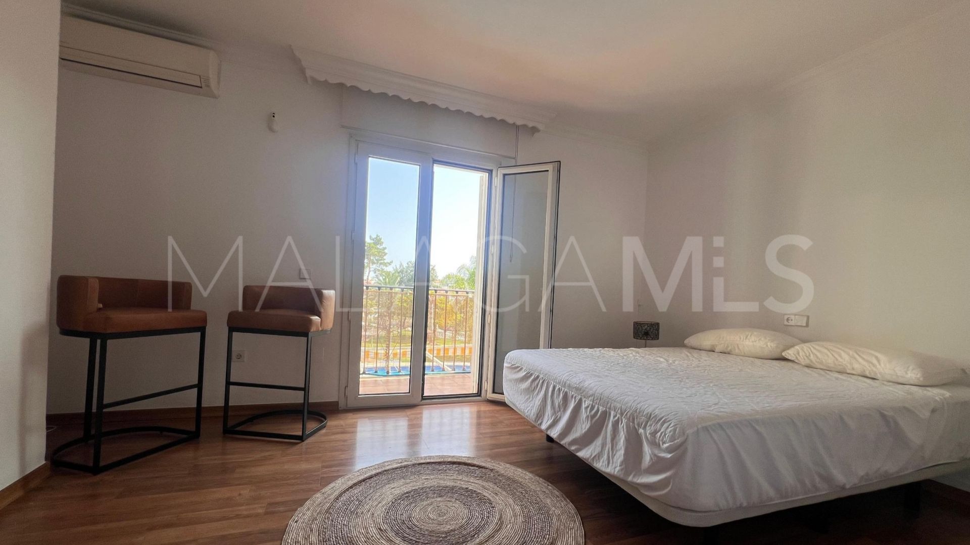 For sale town house with 5 bedrooms in Las Lomas de Mijas