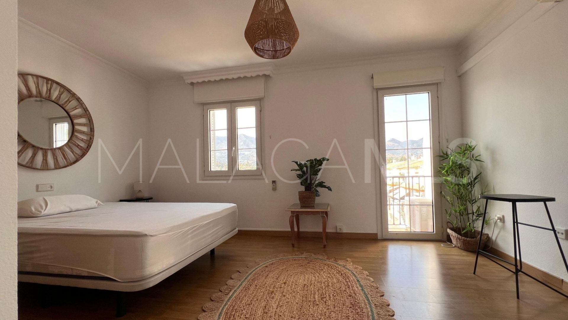 For sale town house with 5 bedrooms in Las Lomas de Mijas