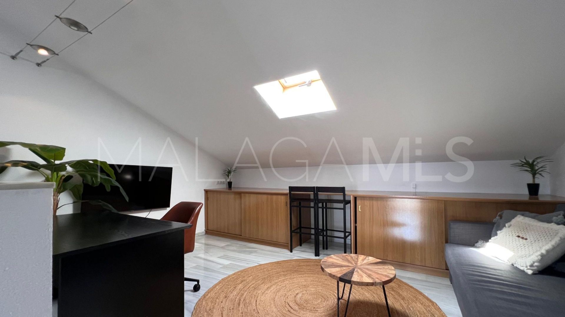For sale town house with 5 bedrooms in Las Lomas de Mijas