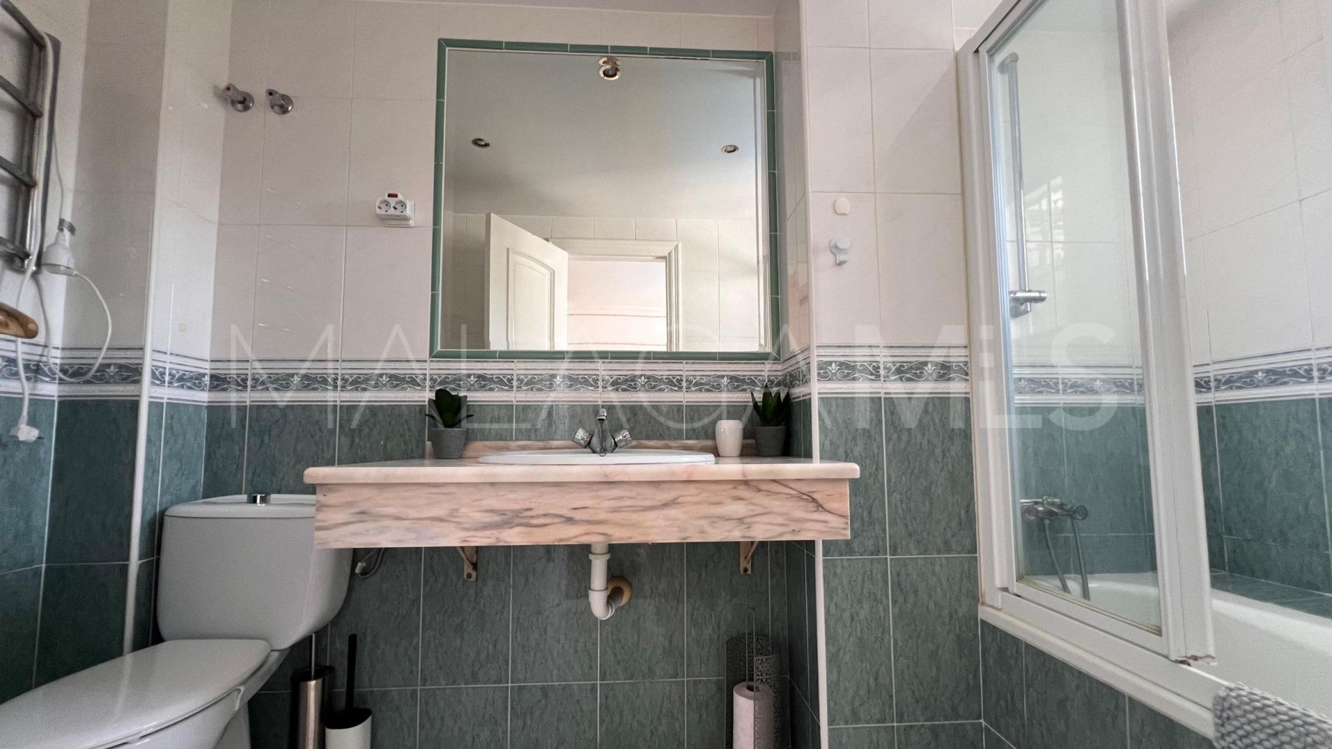 For sale town house with 5 bedrooms in Las Lomas de Mijas
