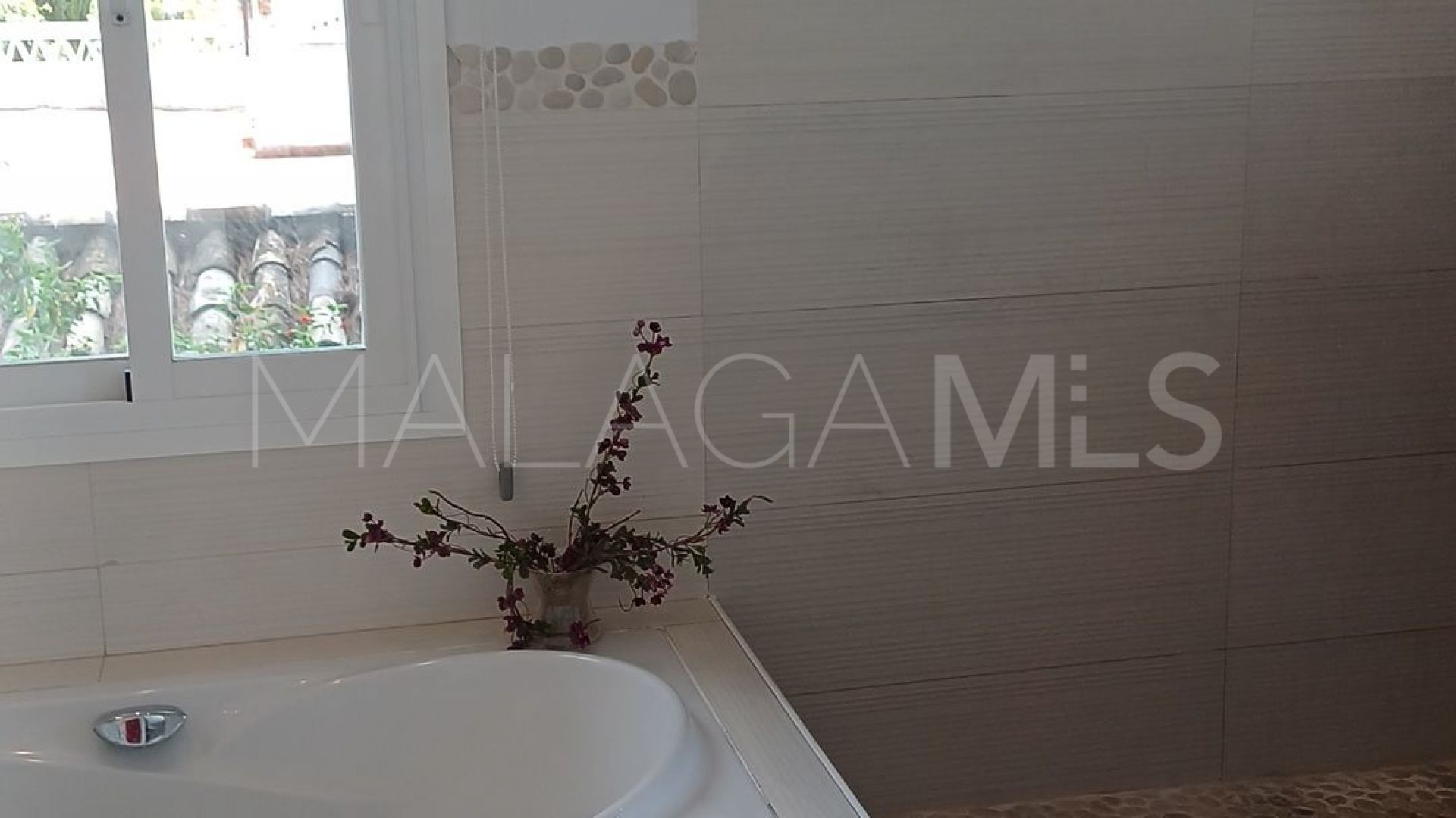 Hus i byn for sale in San Pedro de Alcantara