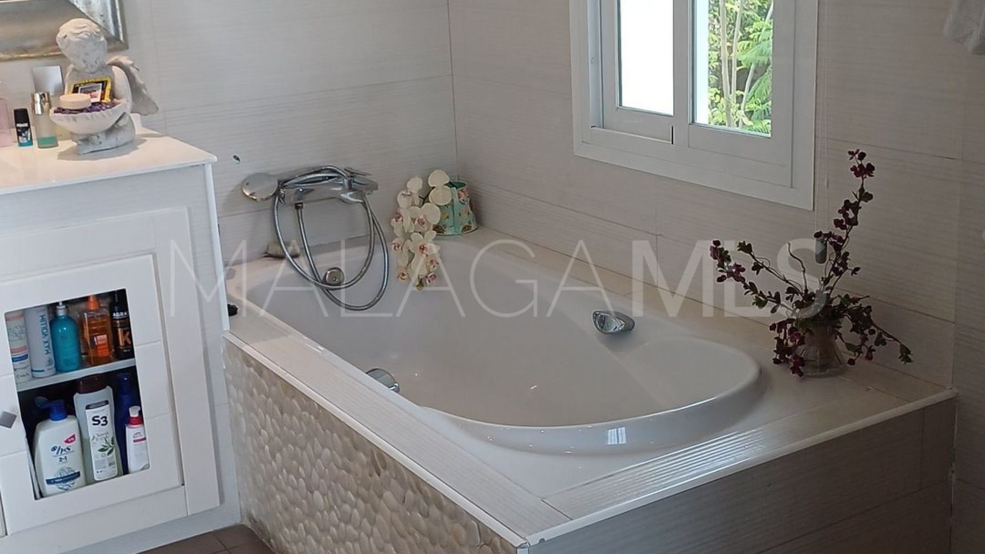 Hus i byn for sale in San Pedro de Alcantara
