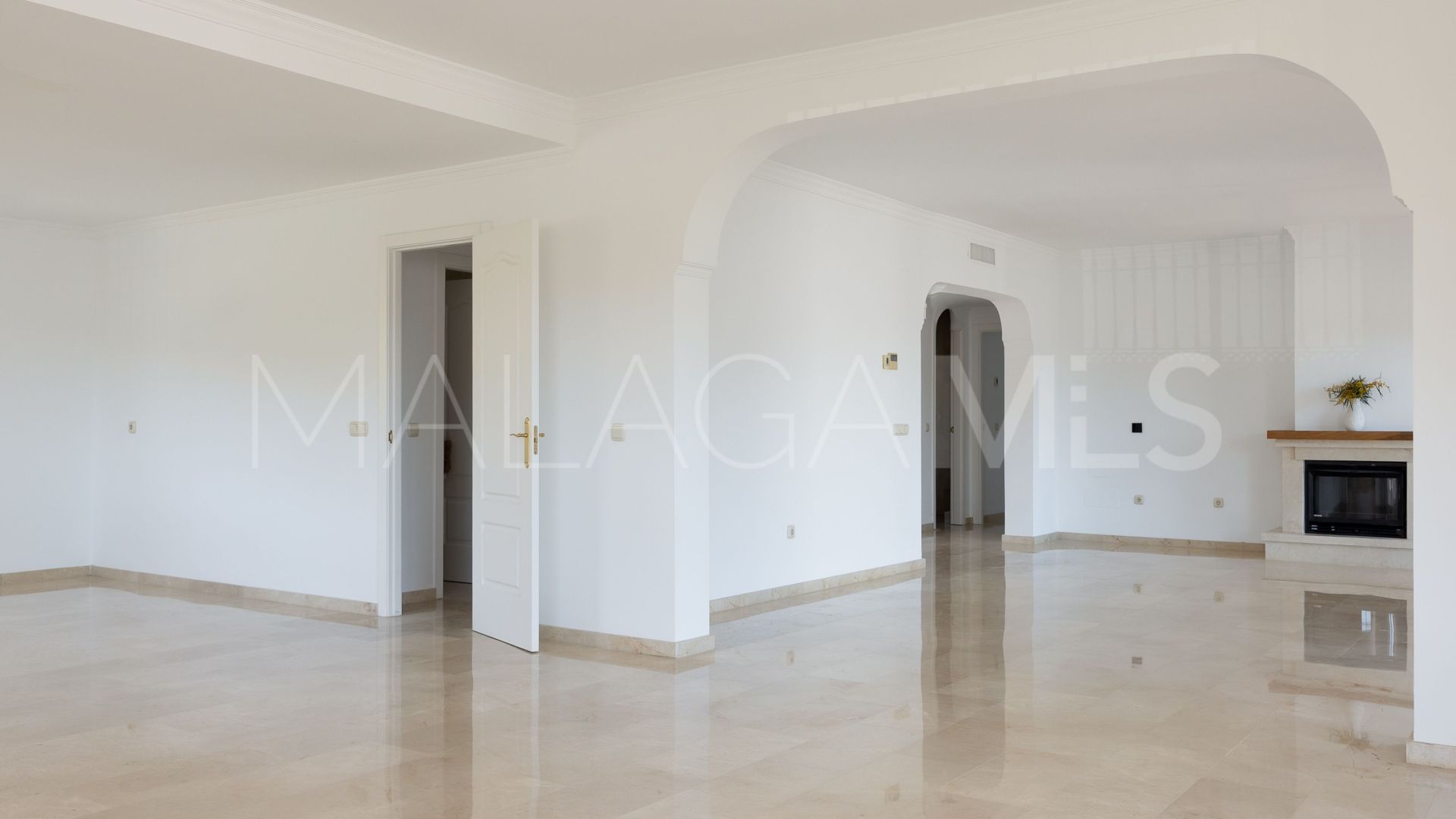 Viñuela 6 bedrooms house for sale