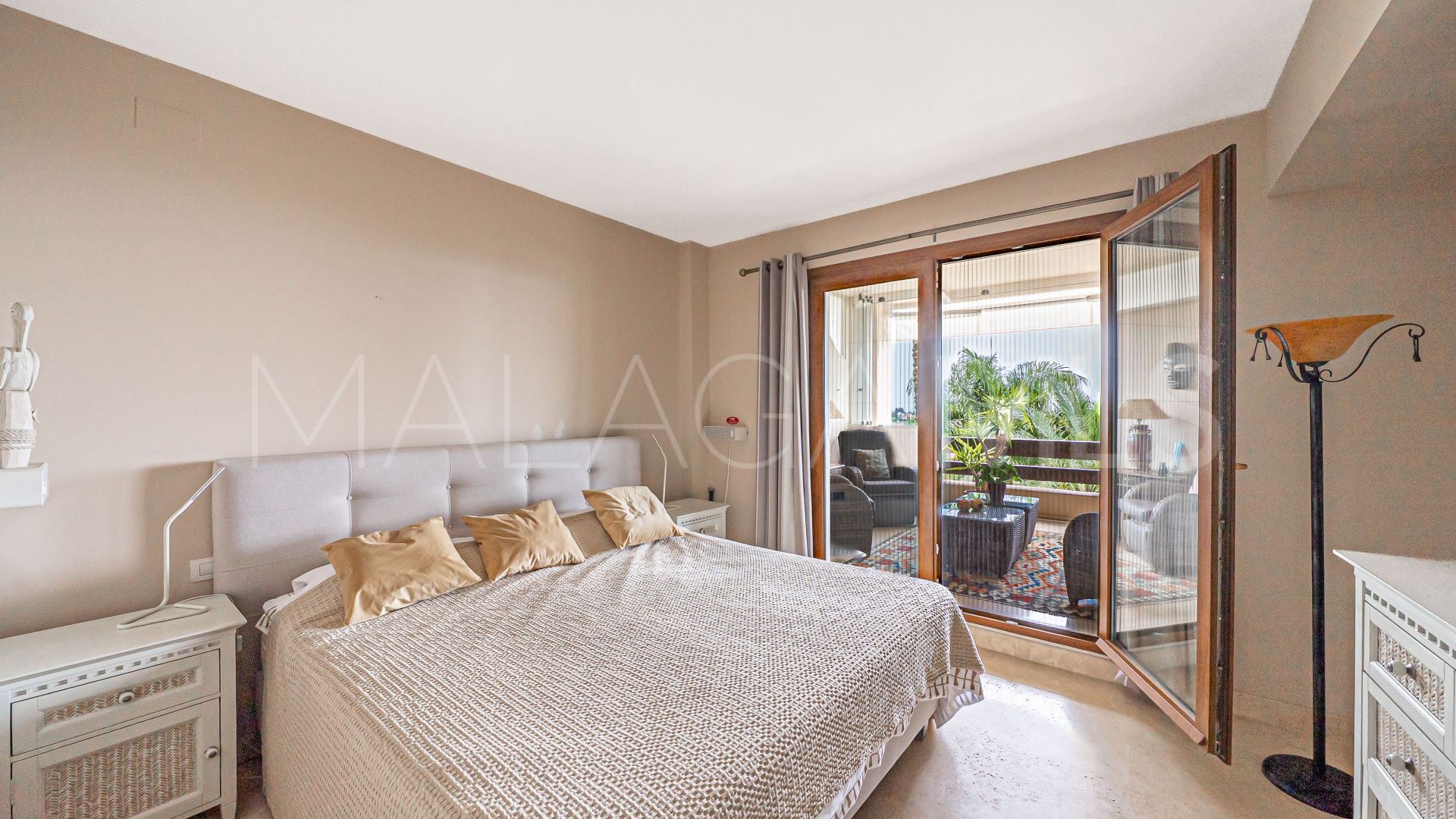 Buy apartamento in Paraiso Hills with 2 bedrooms
