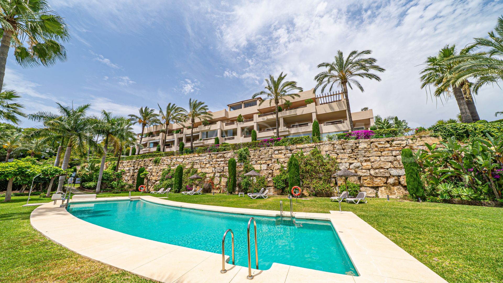 Buy apartamento in Paraiso Hills with 2 bedrooms