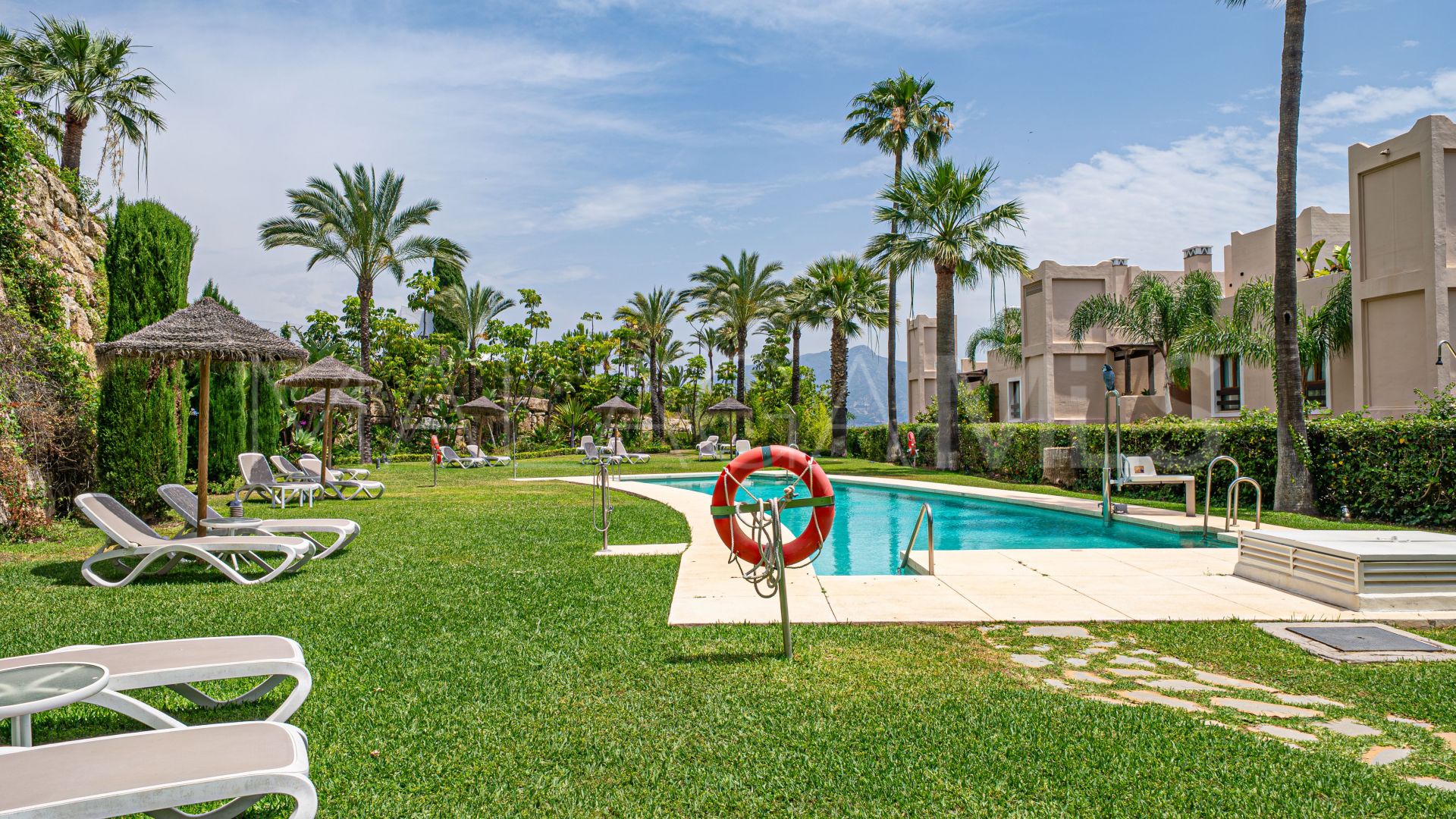 Buy apartamento in Paraiso Hills with 2 bedrooms