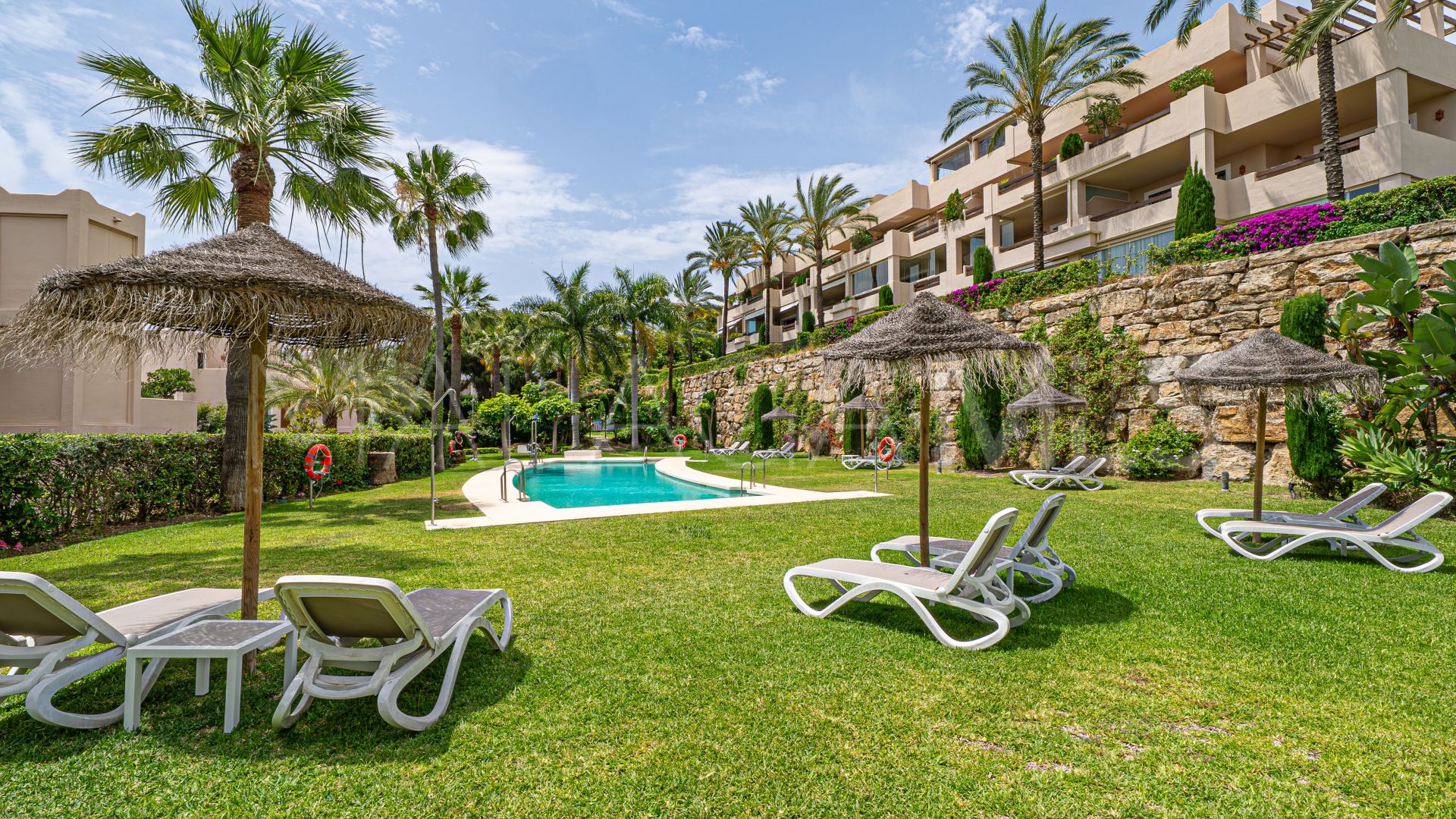 Buy apartamento in Paraiso Hills with 2 bedrooms