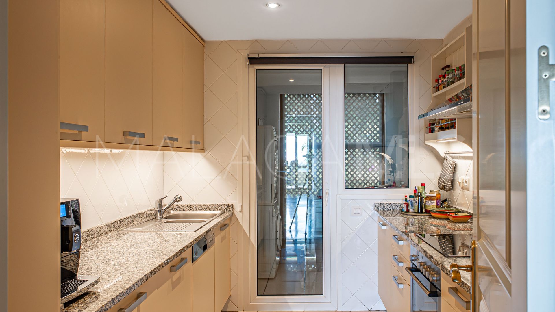 Buy apartamento in Paraiso Hills with 2 bedrooms