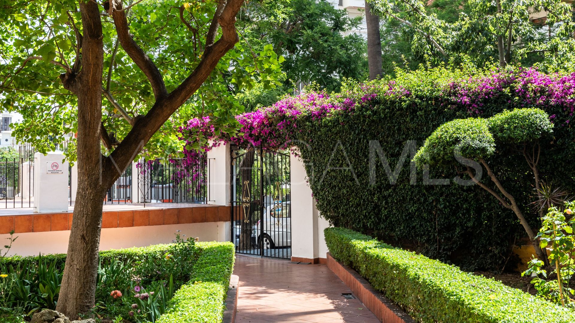 For sale apartment with 3 bedrooms in Marbella City