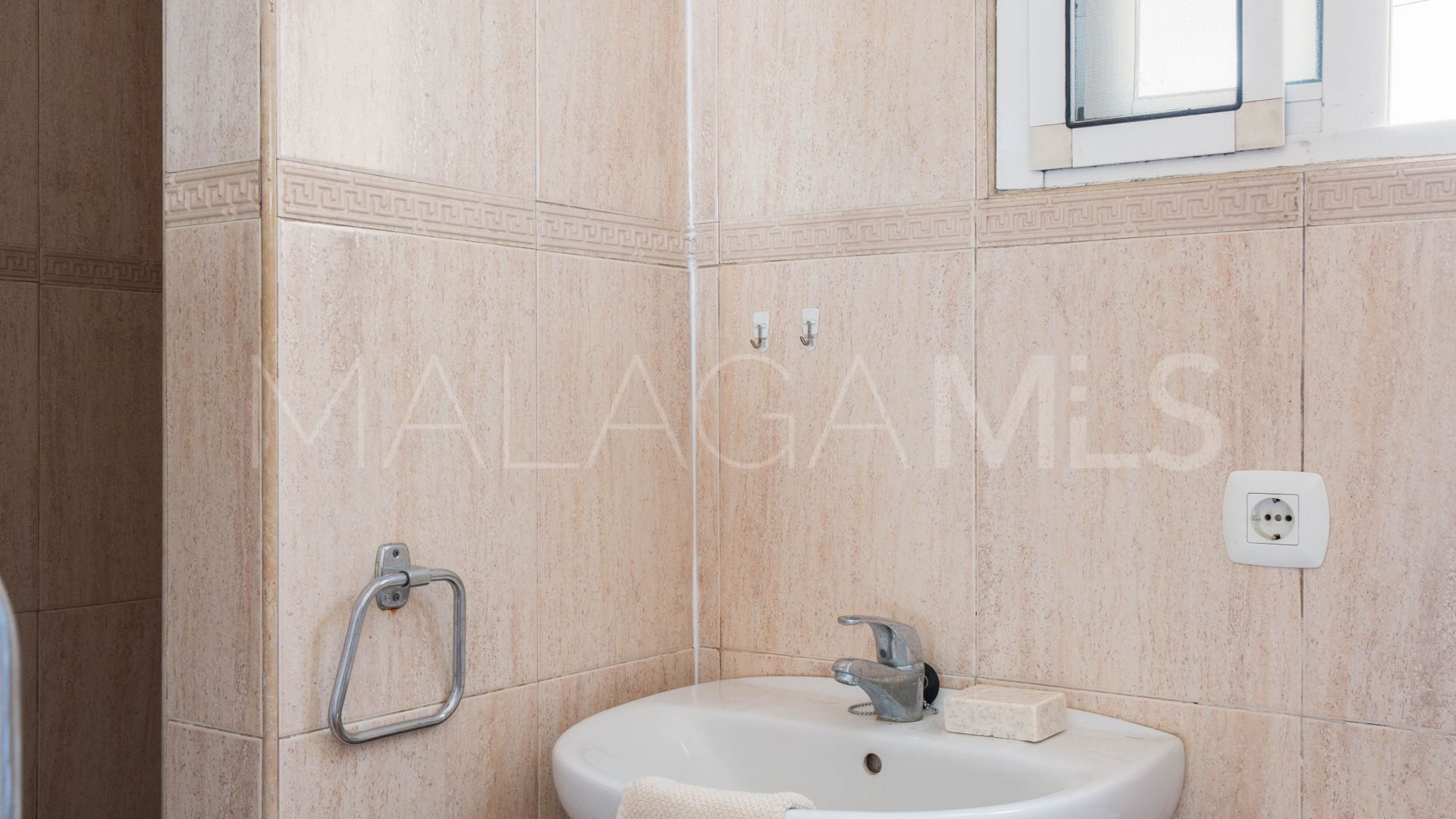 House in Pizarra for sale