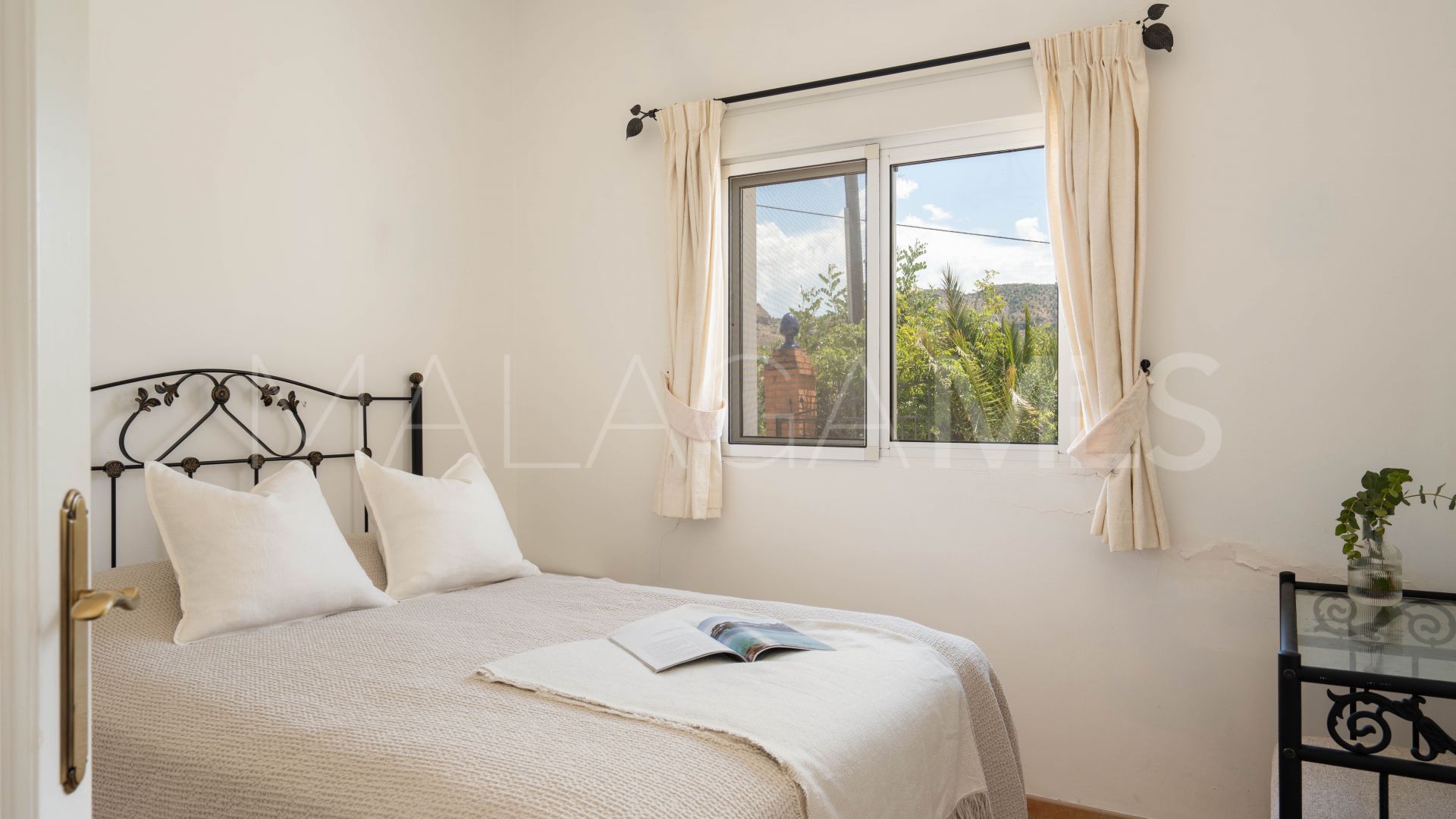 House in Pizarra for sale