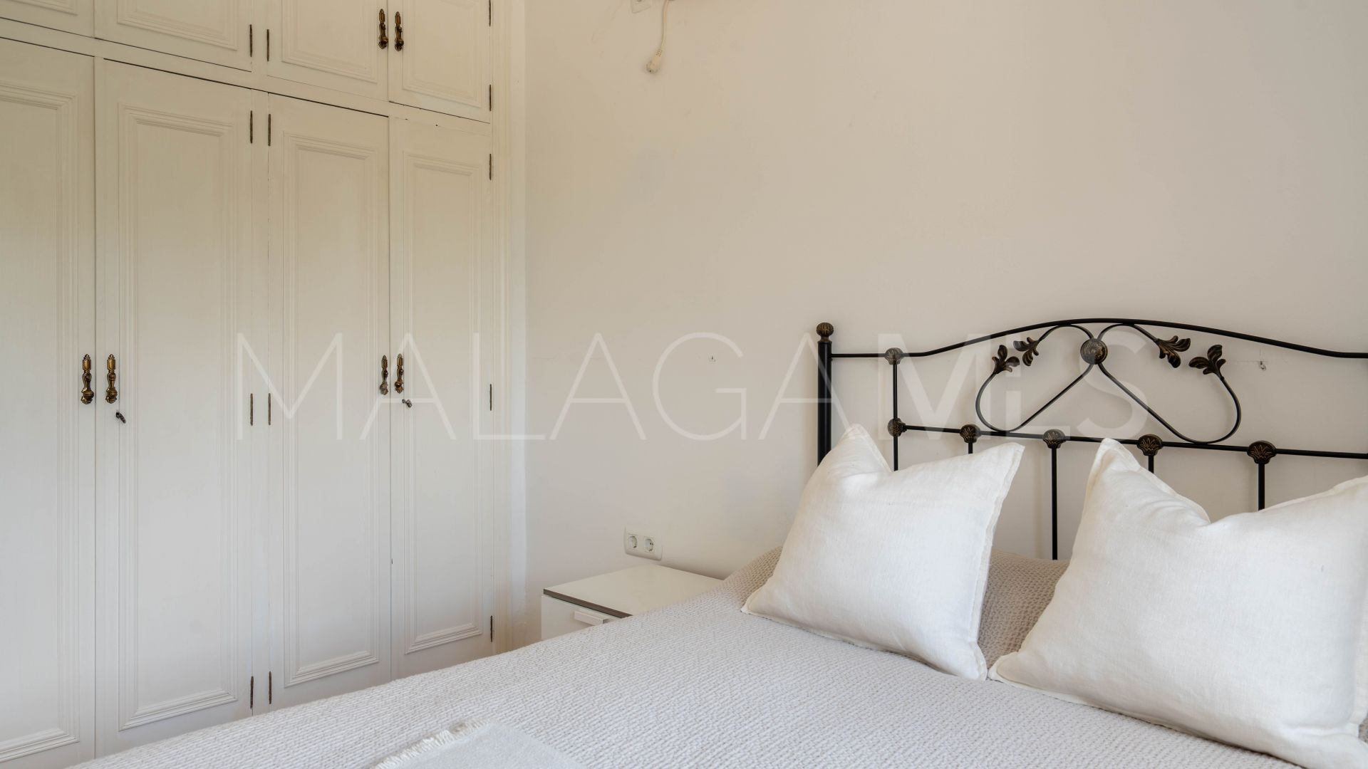 House in Pizarra for sale